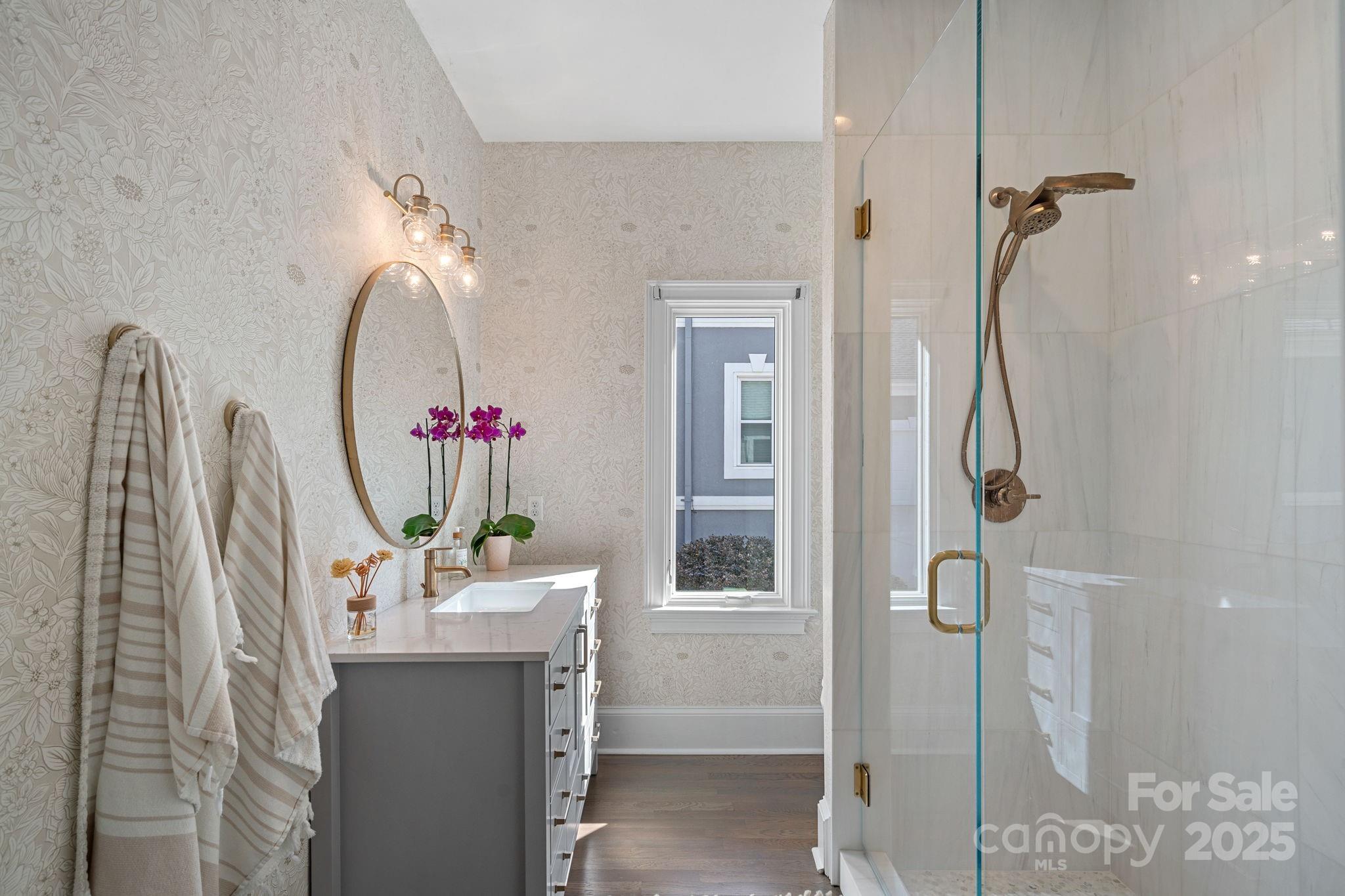 The Peninsula - Residential