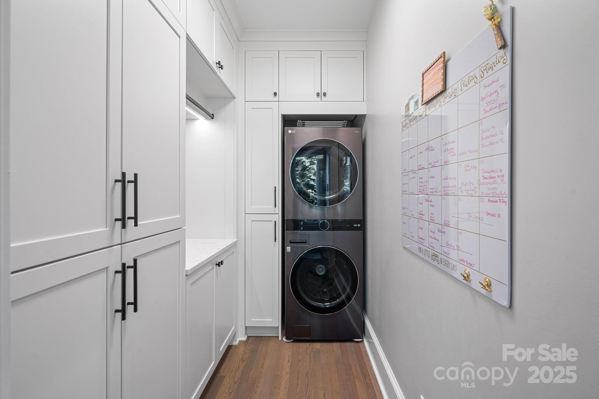 The Peninsula - Residential