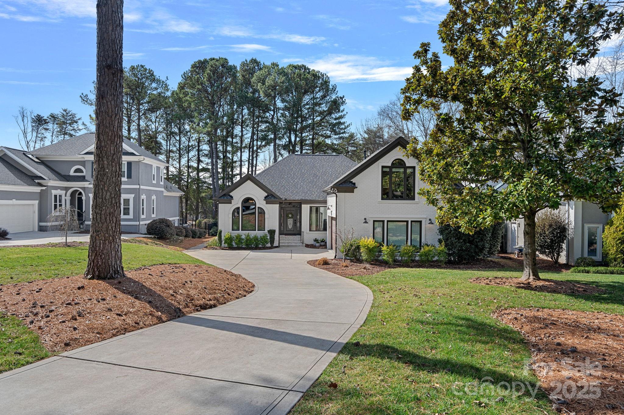 The Peninsula - Residential