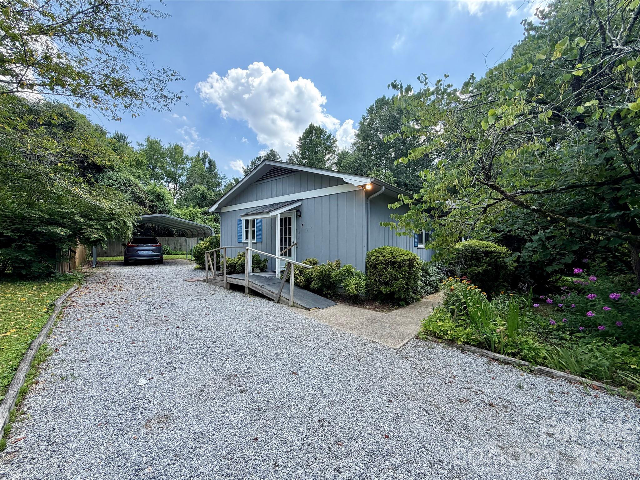 5 Dewberry Drive
