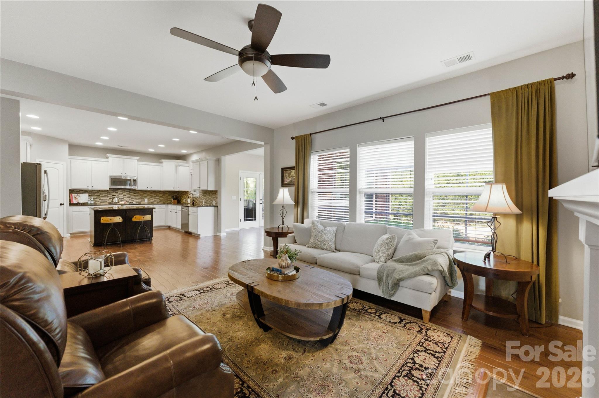 River Lakes - Residential