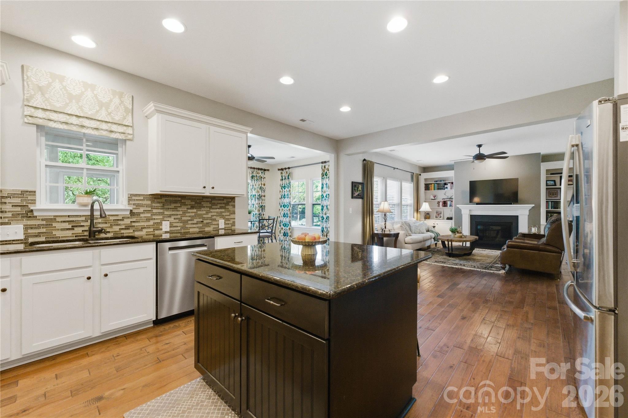 River Lakes - Residential