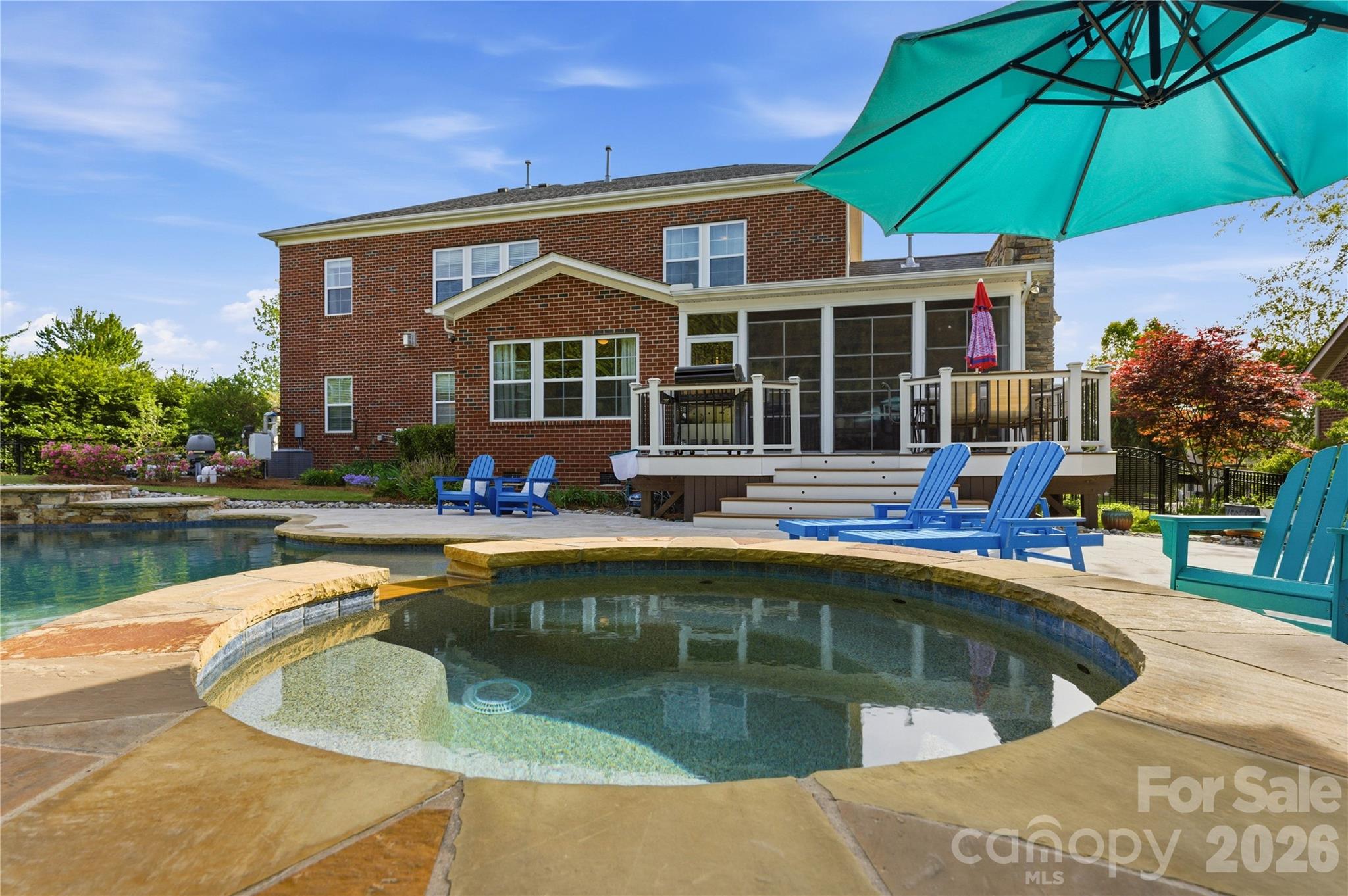 River Lakes - Residential