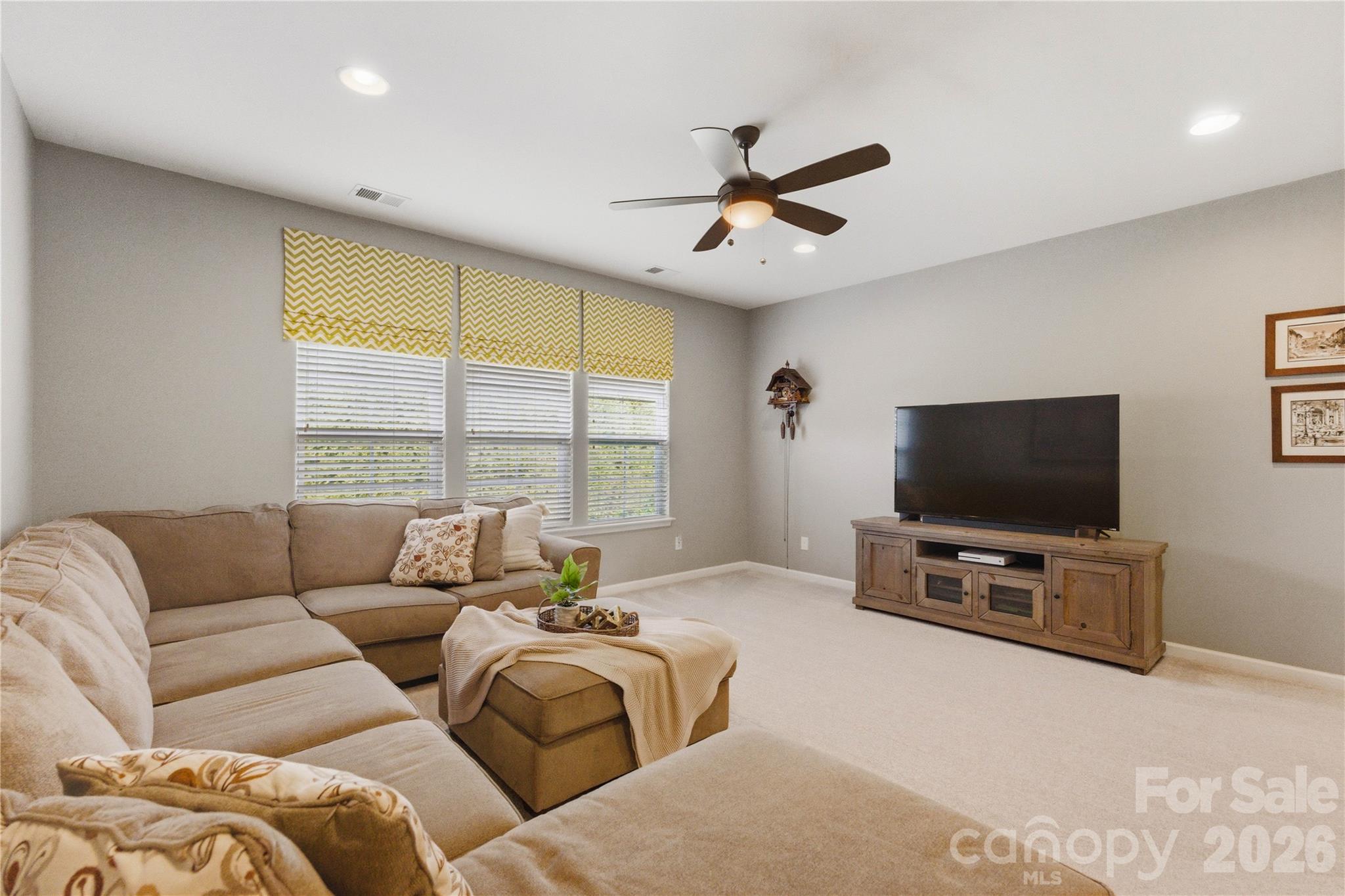 River Lakes - Residential