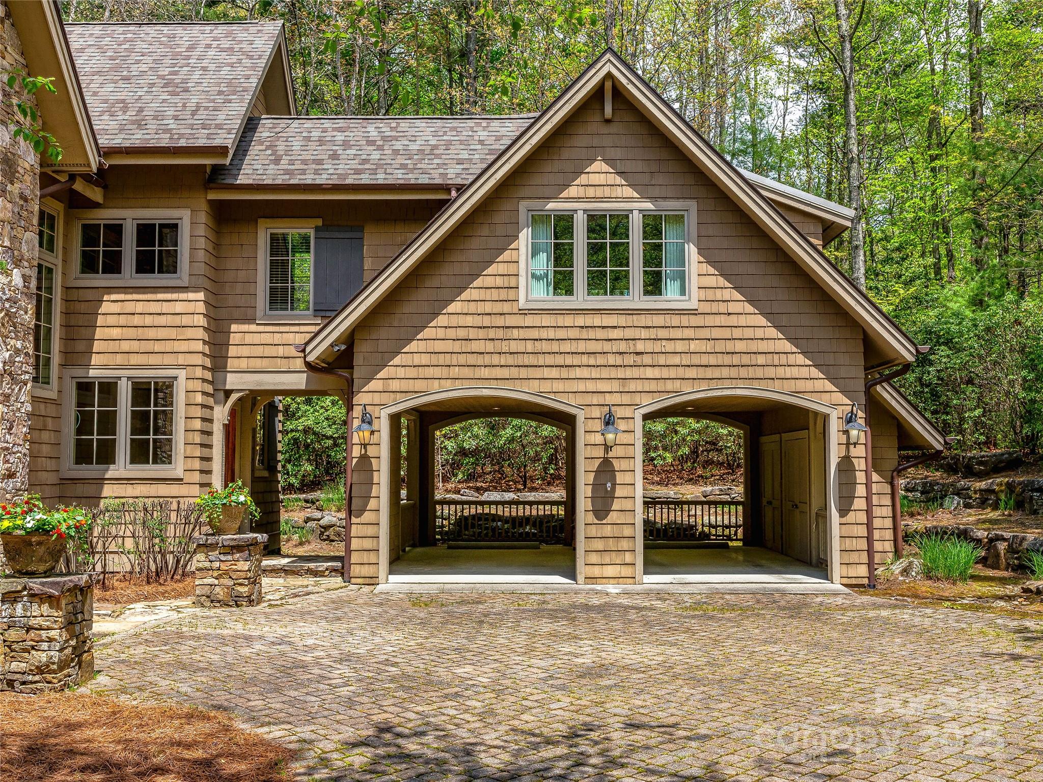 Lake Toxaway Estates - Residential