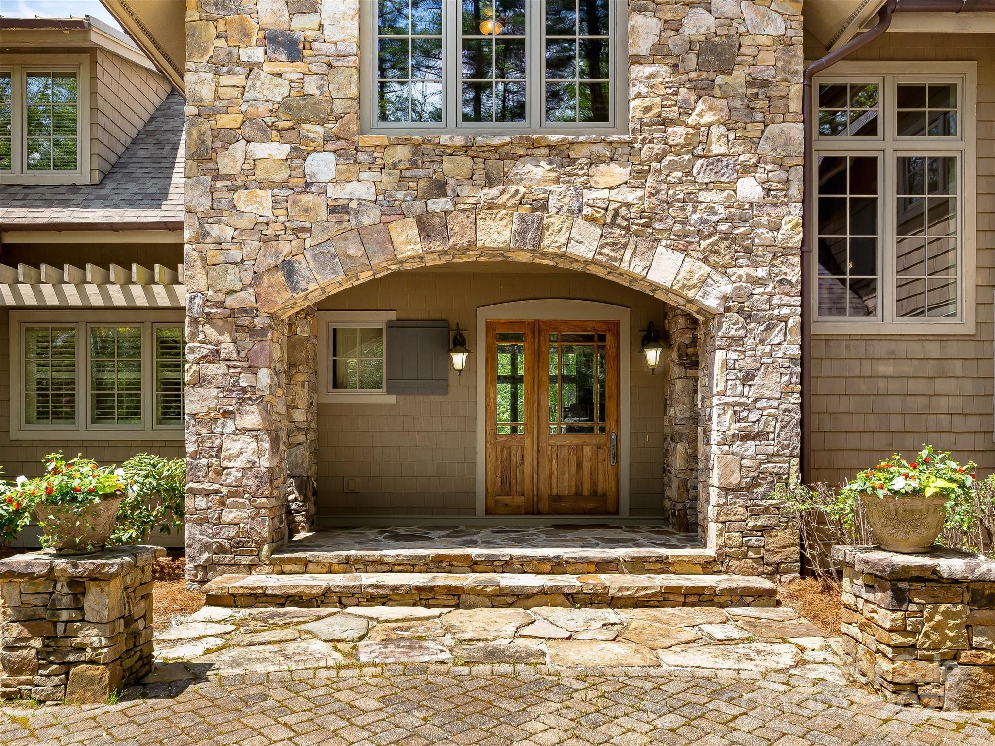 228 Mills Creek Trace