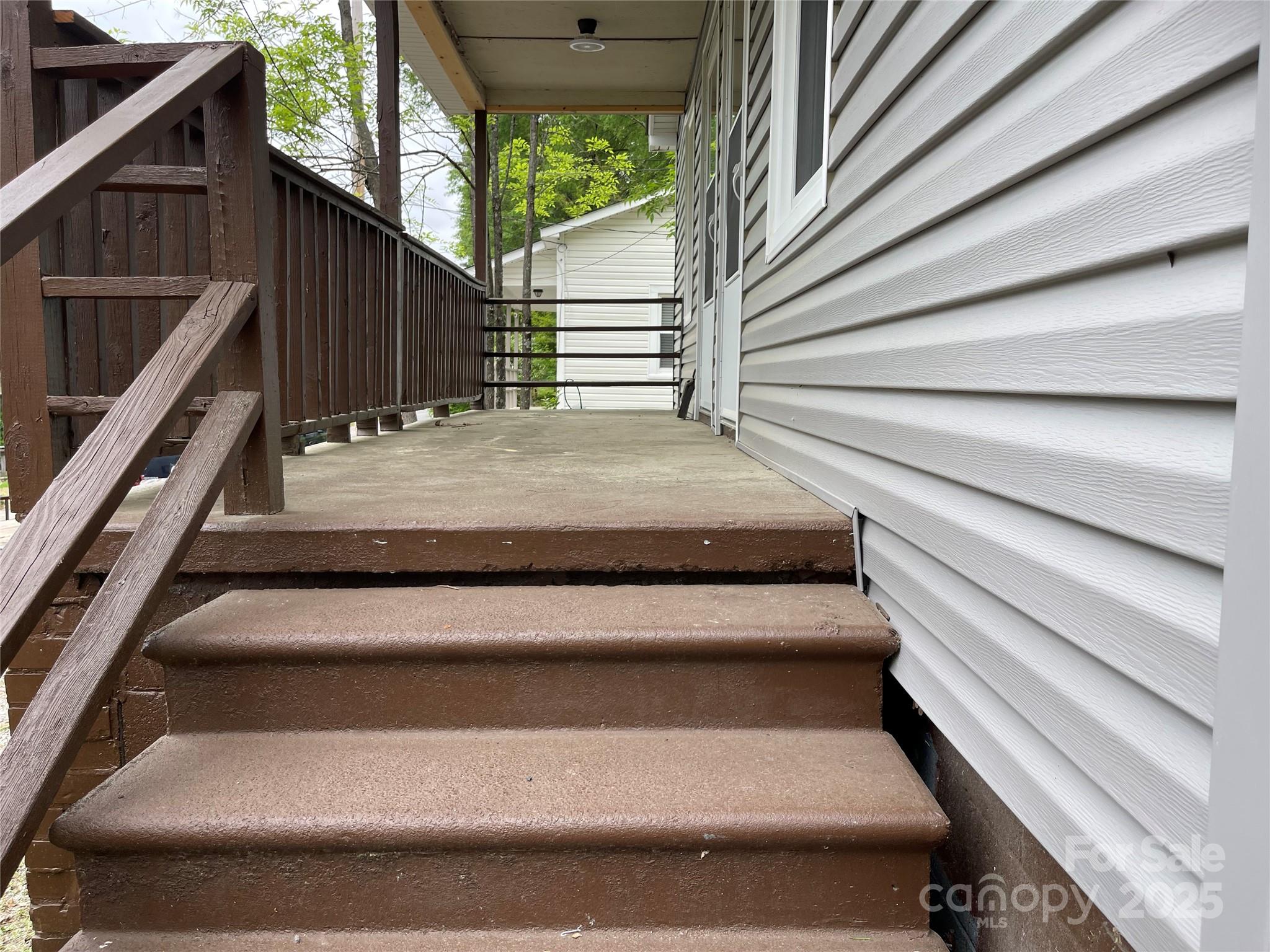 215 Mahan Street SW