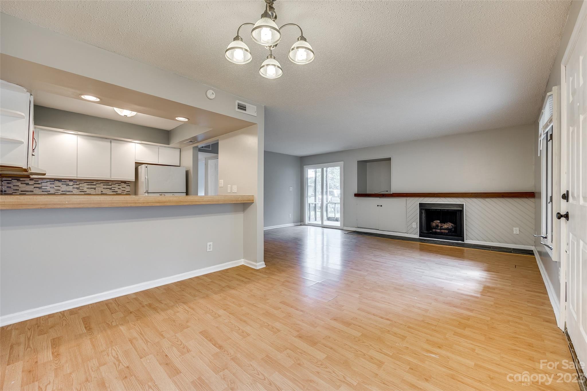 North Hampton Condos - Residential