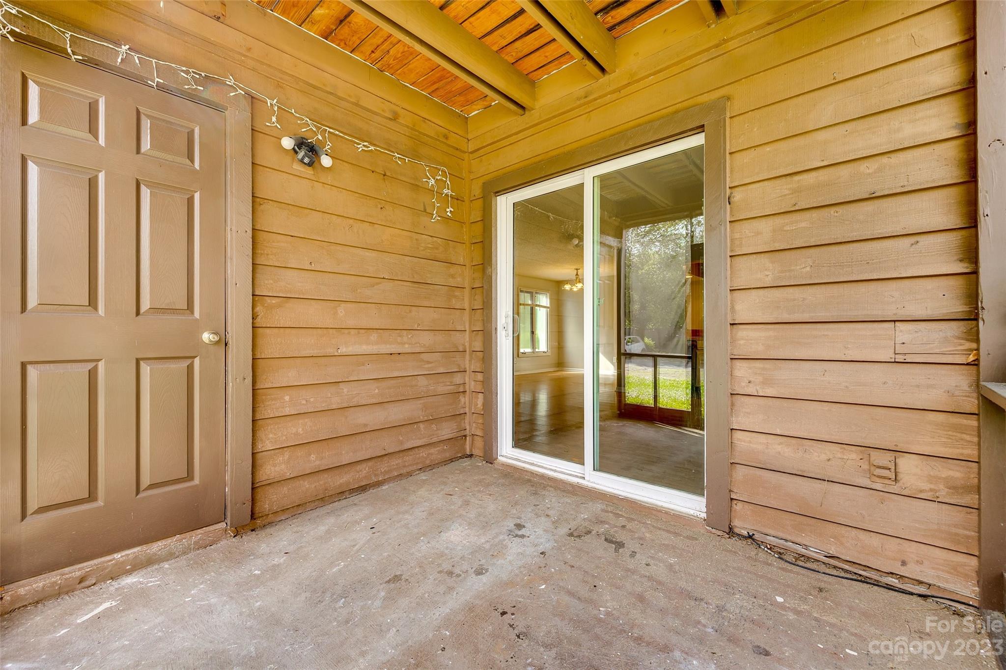 North Hampton Condos - Residential