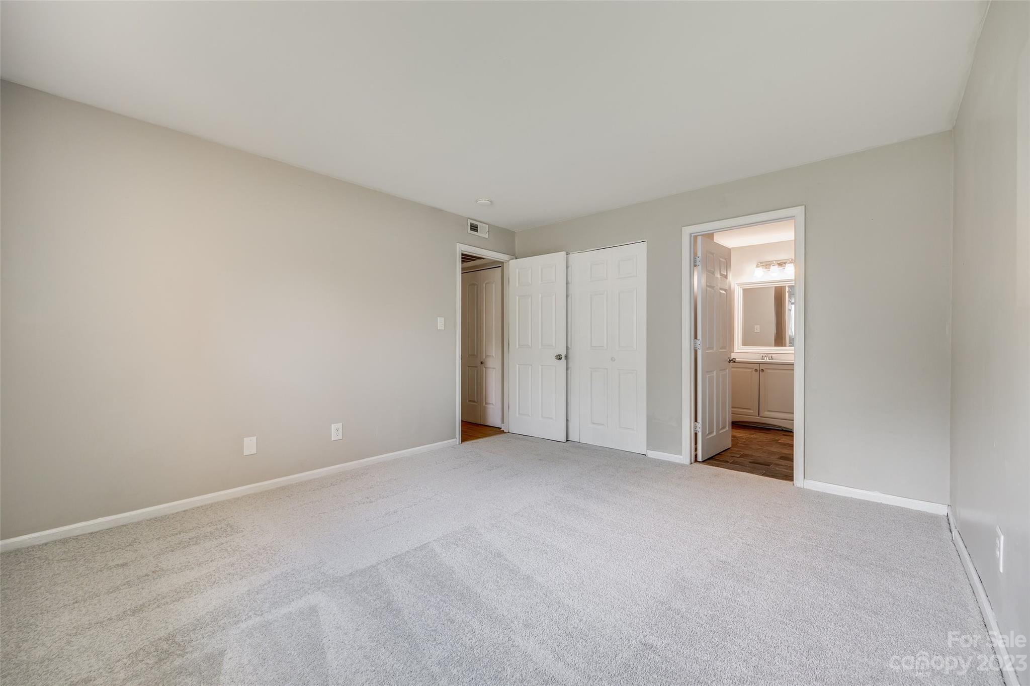 North Hampton Condos - Residential