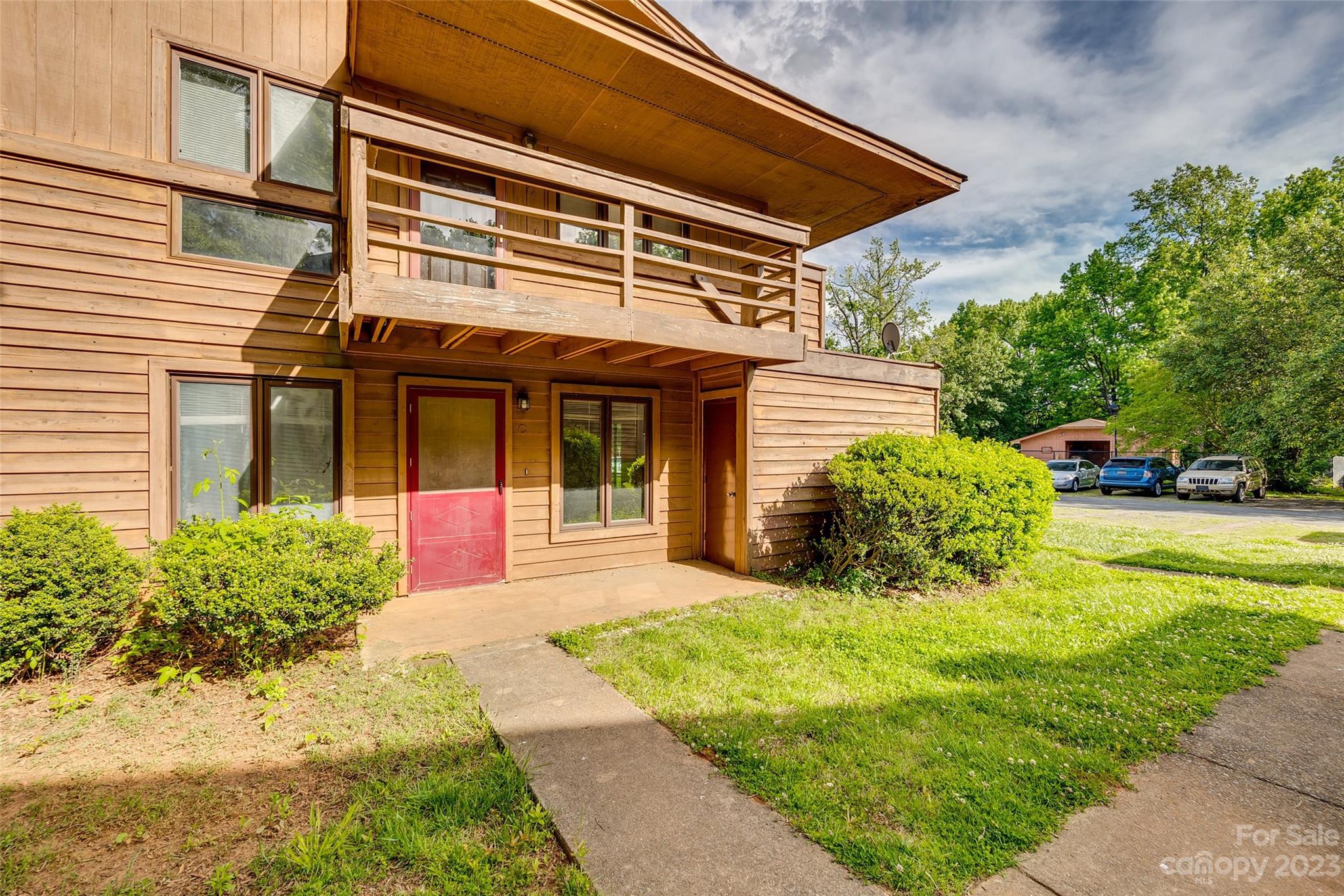 North Hampton Condos - Residential