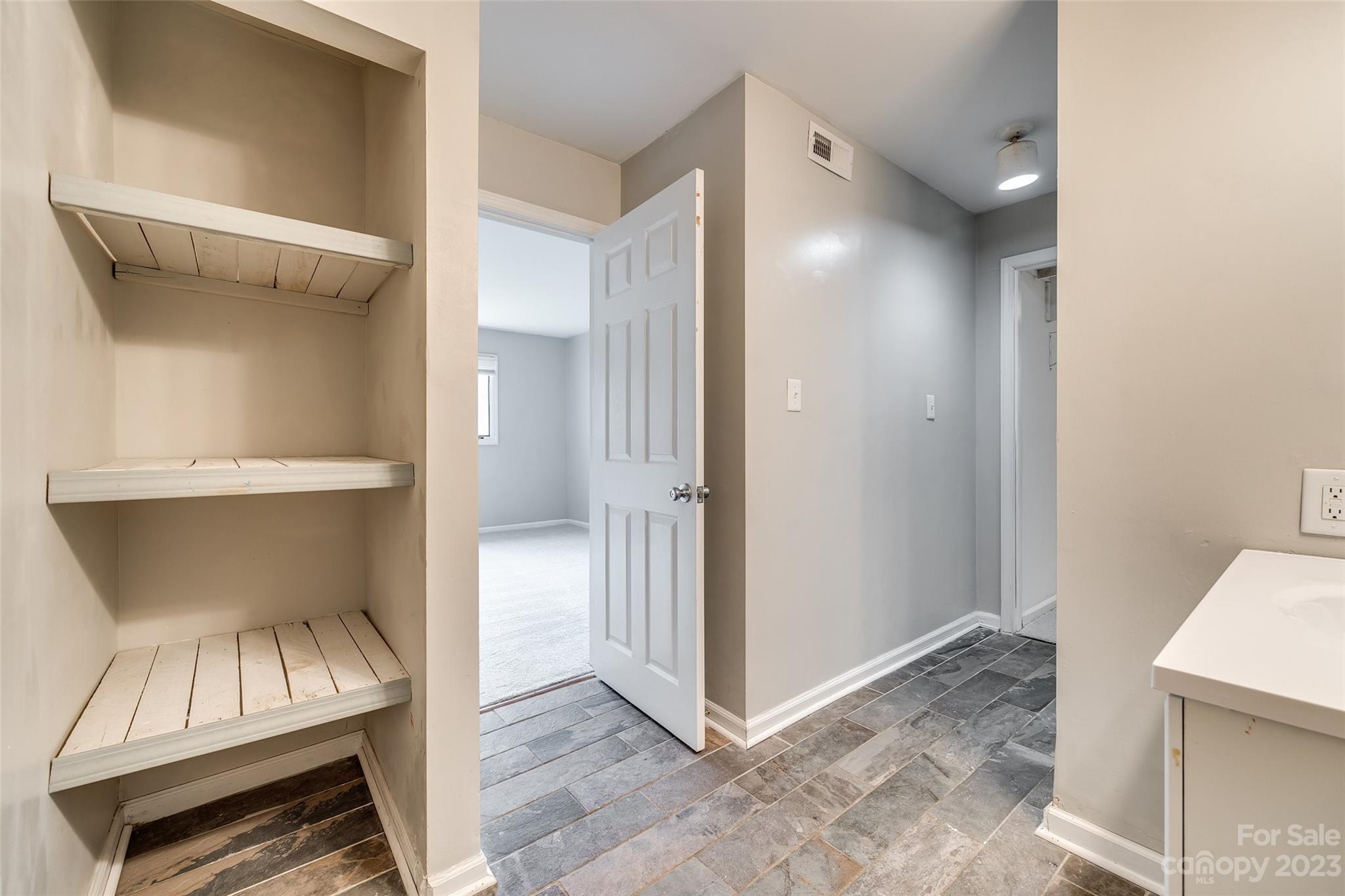 North Hampton Condos - Residential