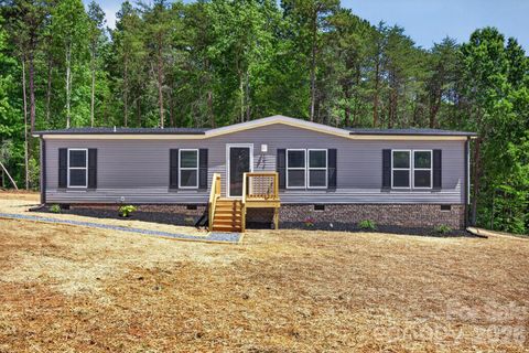 Photo of 194 Harvick Lane, Lexington, NC 27294 (MLS # 4381941)