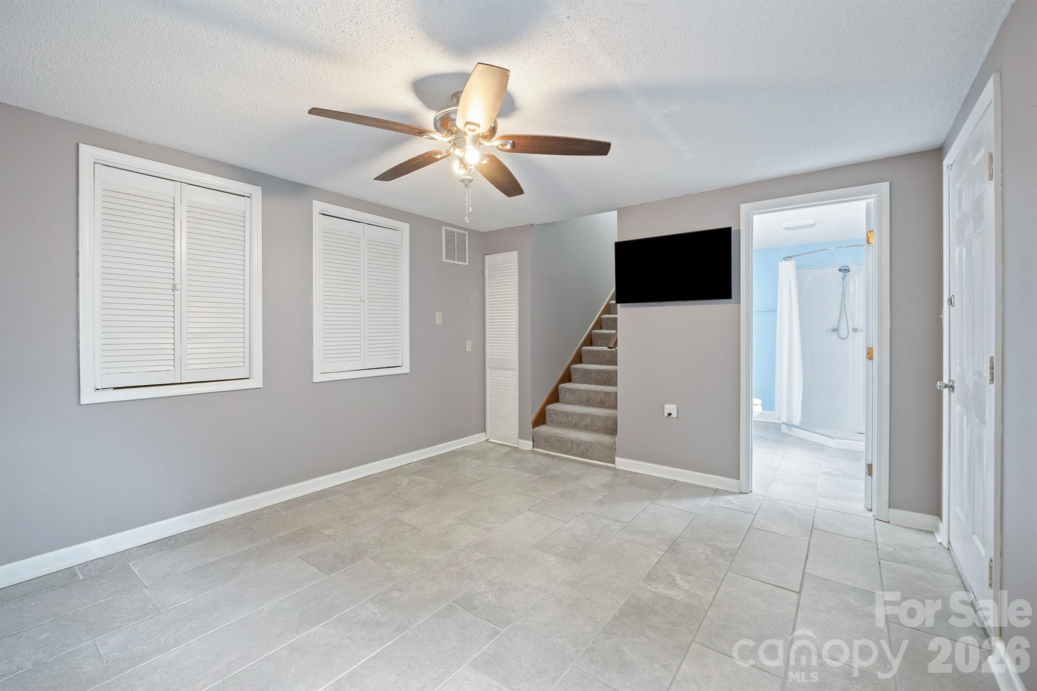 Tega Cay - Residential