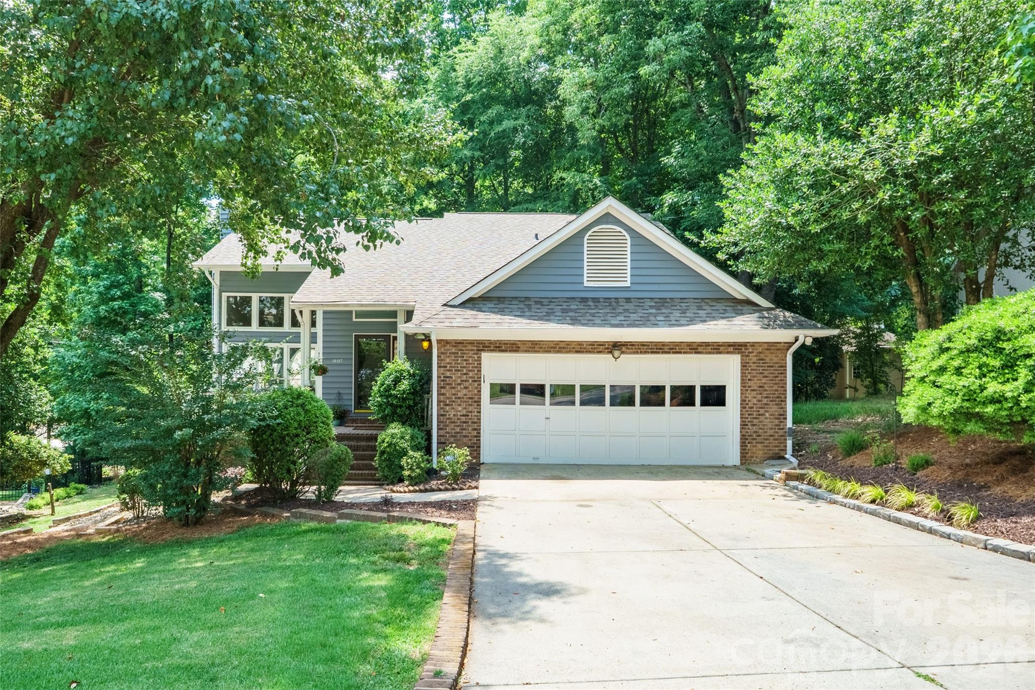 Tega Cay - Residential