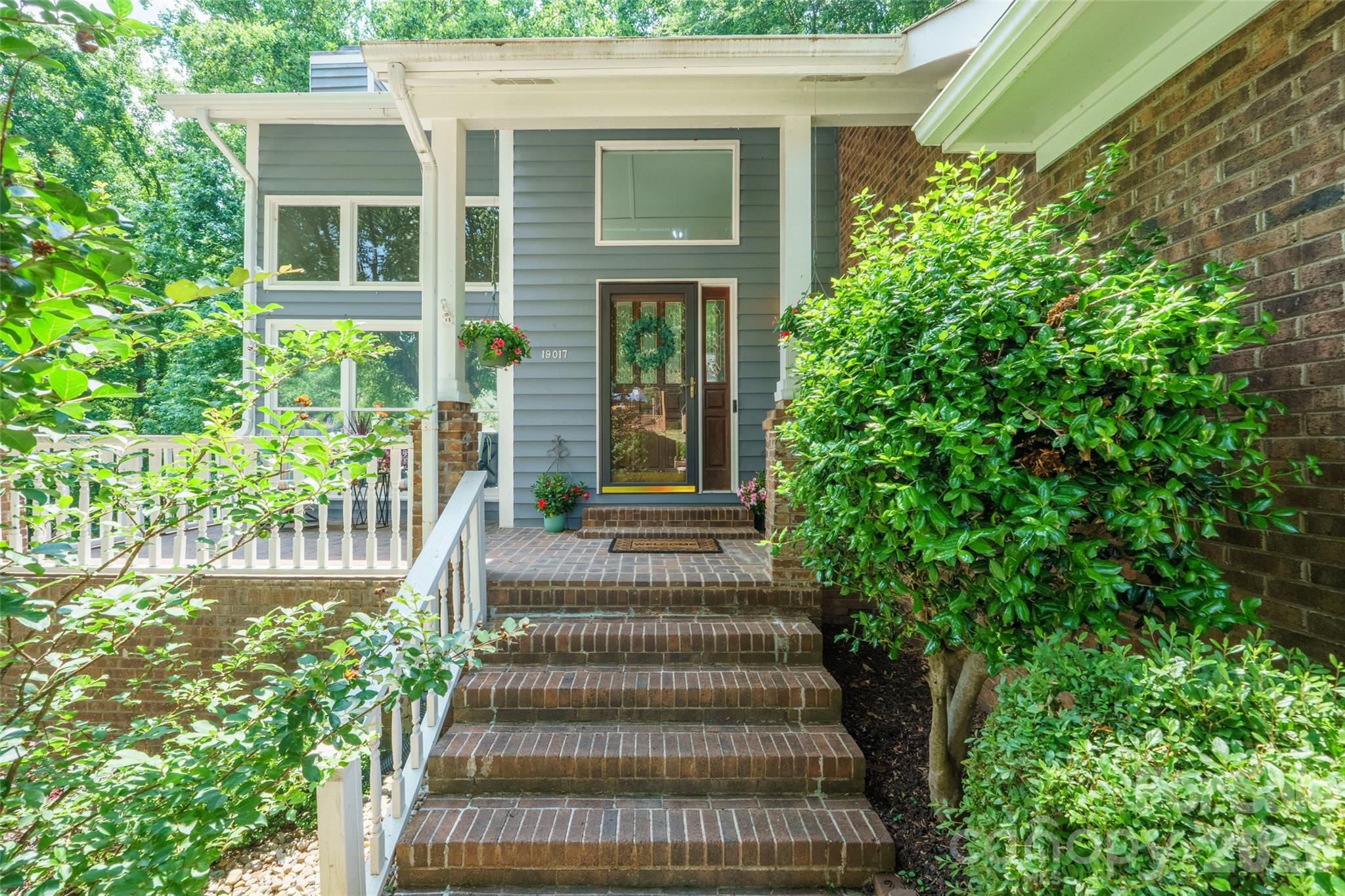 Tega Cay - Residential