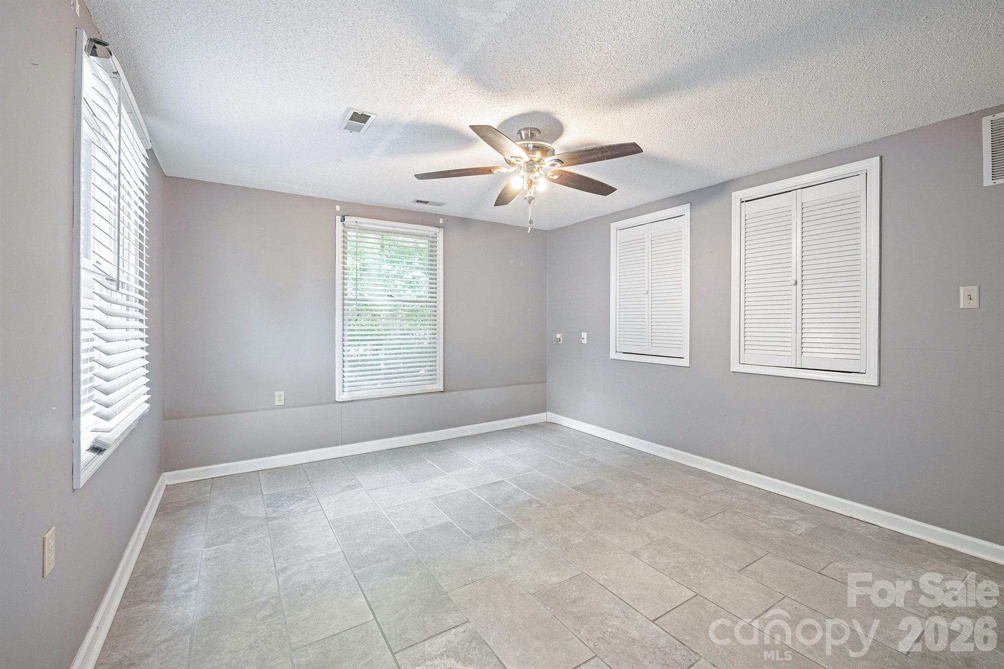 Tega Cay - Residential