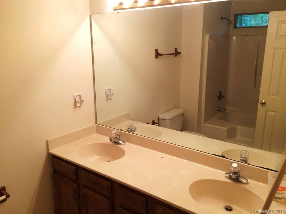 Foxmoor - Residential Lease