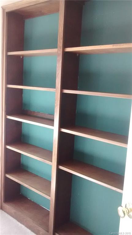 Country Woods East - Residential