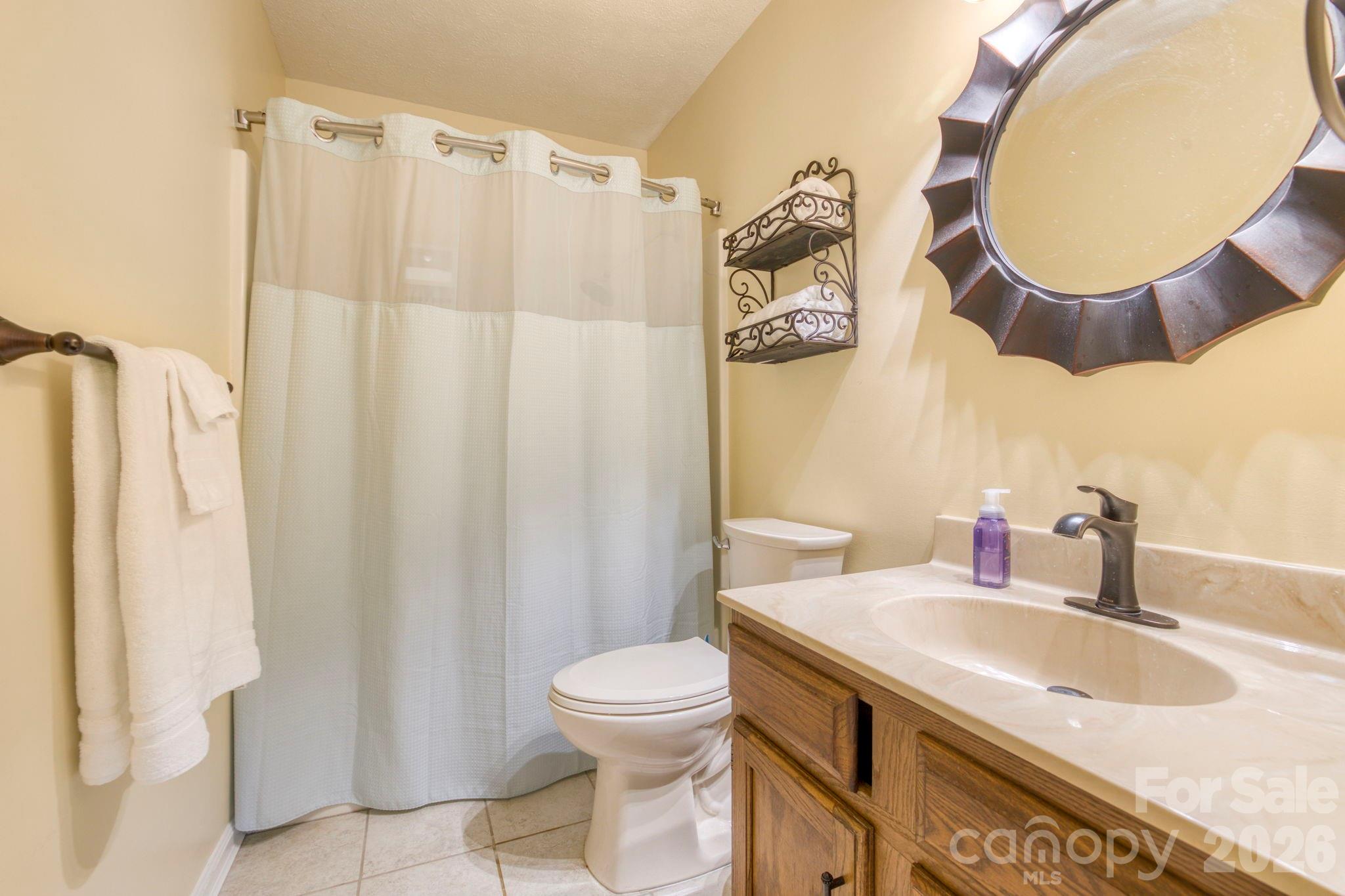 Toxaway Views Condominiuns - Residential