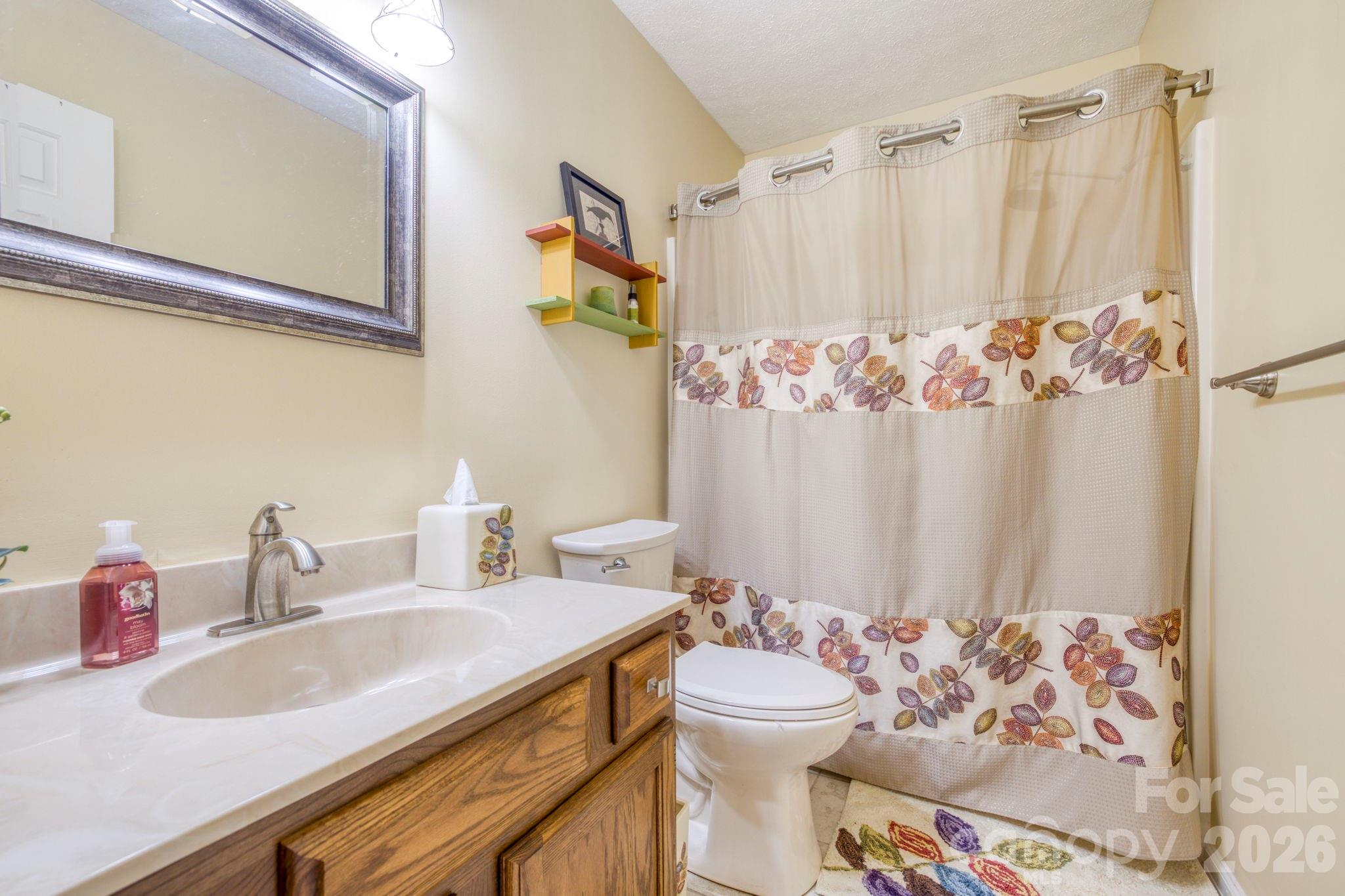 Toxaway Views Condominiuns - Residential