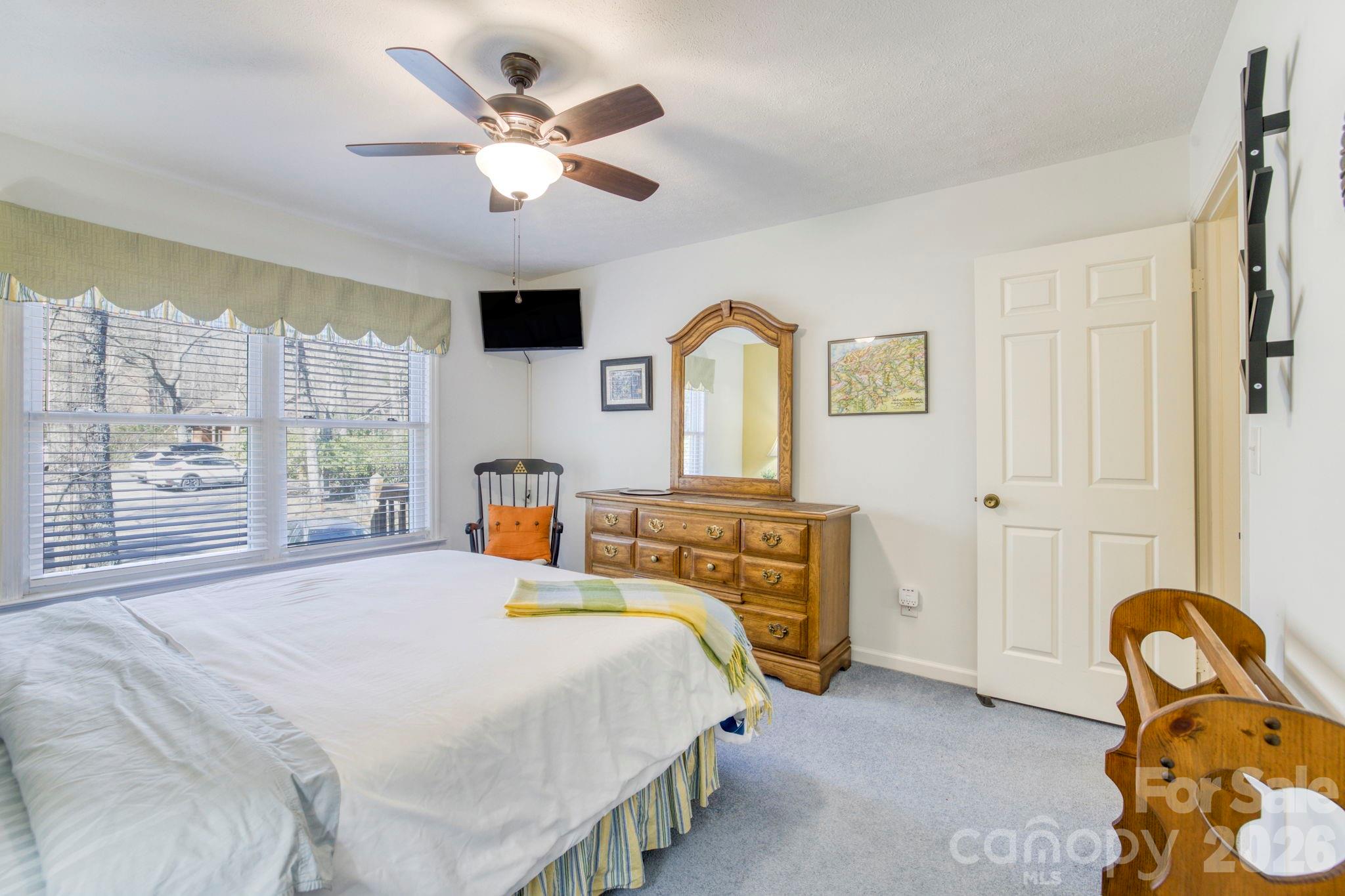 Toxaway Views Condominiuns - Residential