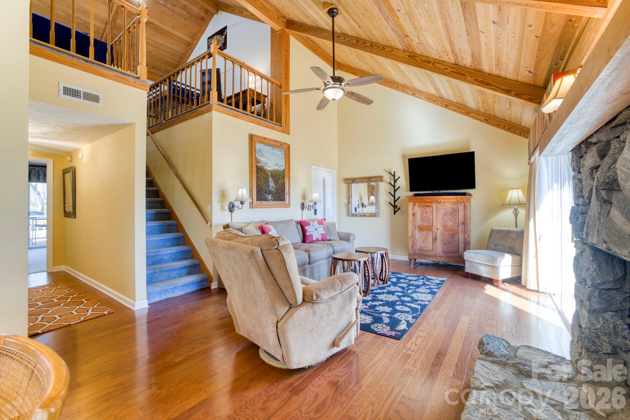 Toxaway Views Condominiuns - Residential