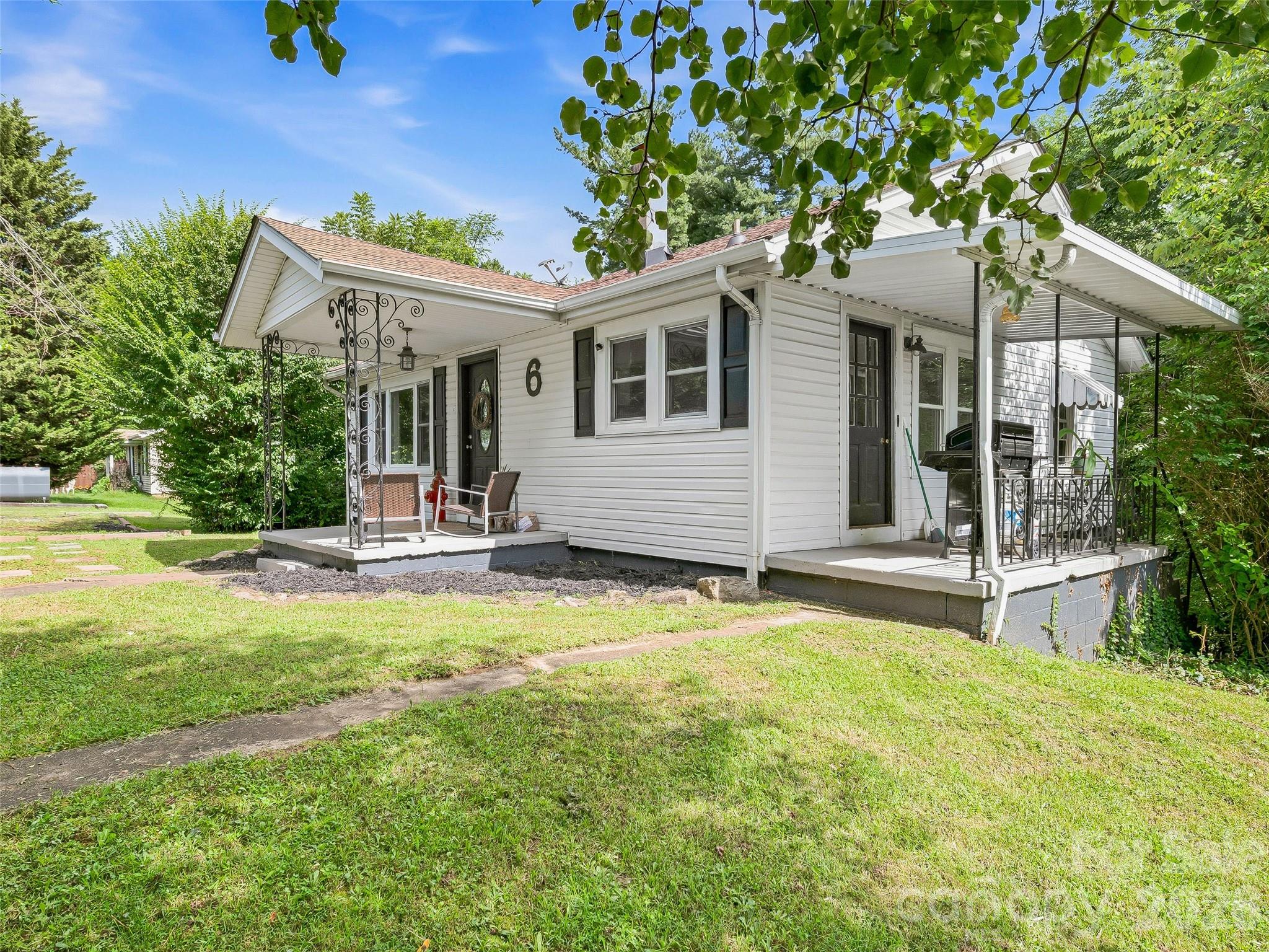 6 Bradford Circle