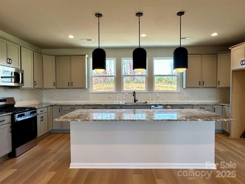 246 Ferebee Place BRX0072 Charlotte NC 28213