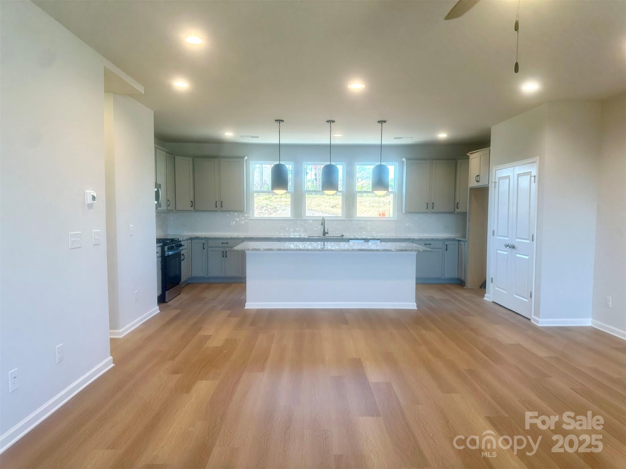 246 Ferebee Place BRX0072