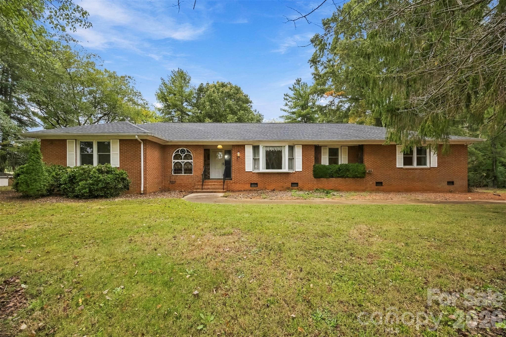 221 Lee Black Road