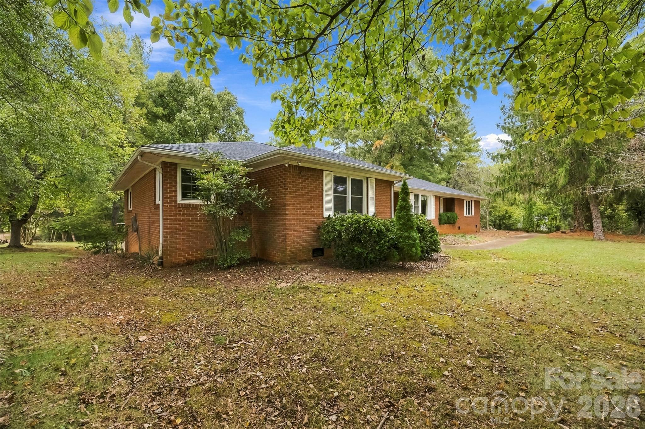 221 Lee Black Road