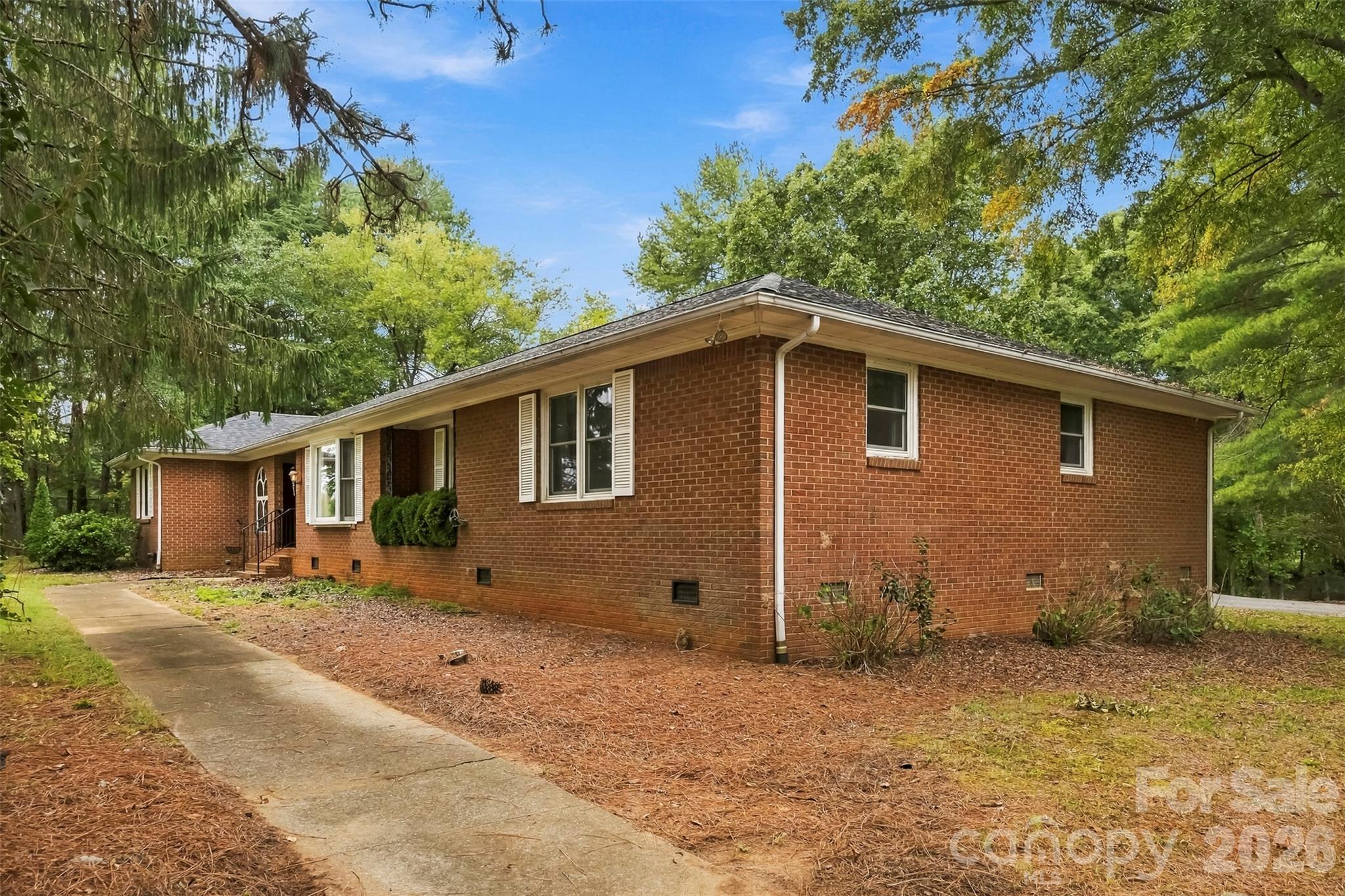 221 Lee Black Road