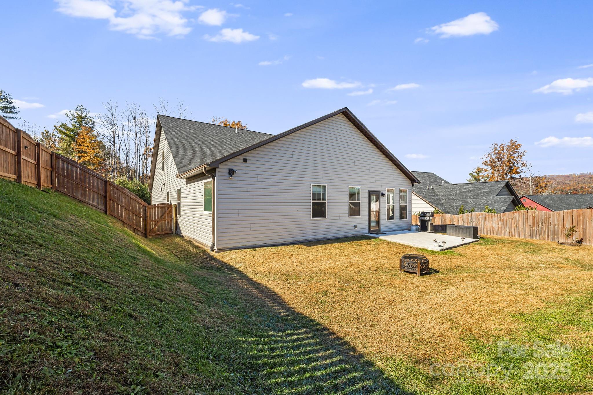 Maple Trace - Residential