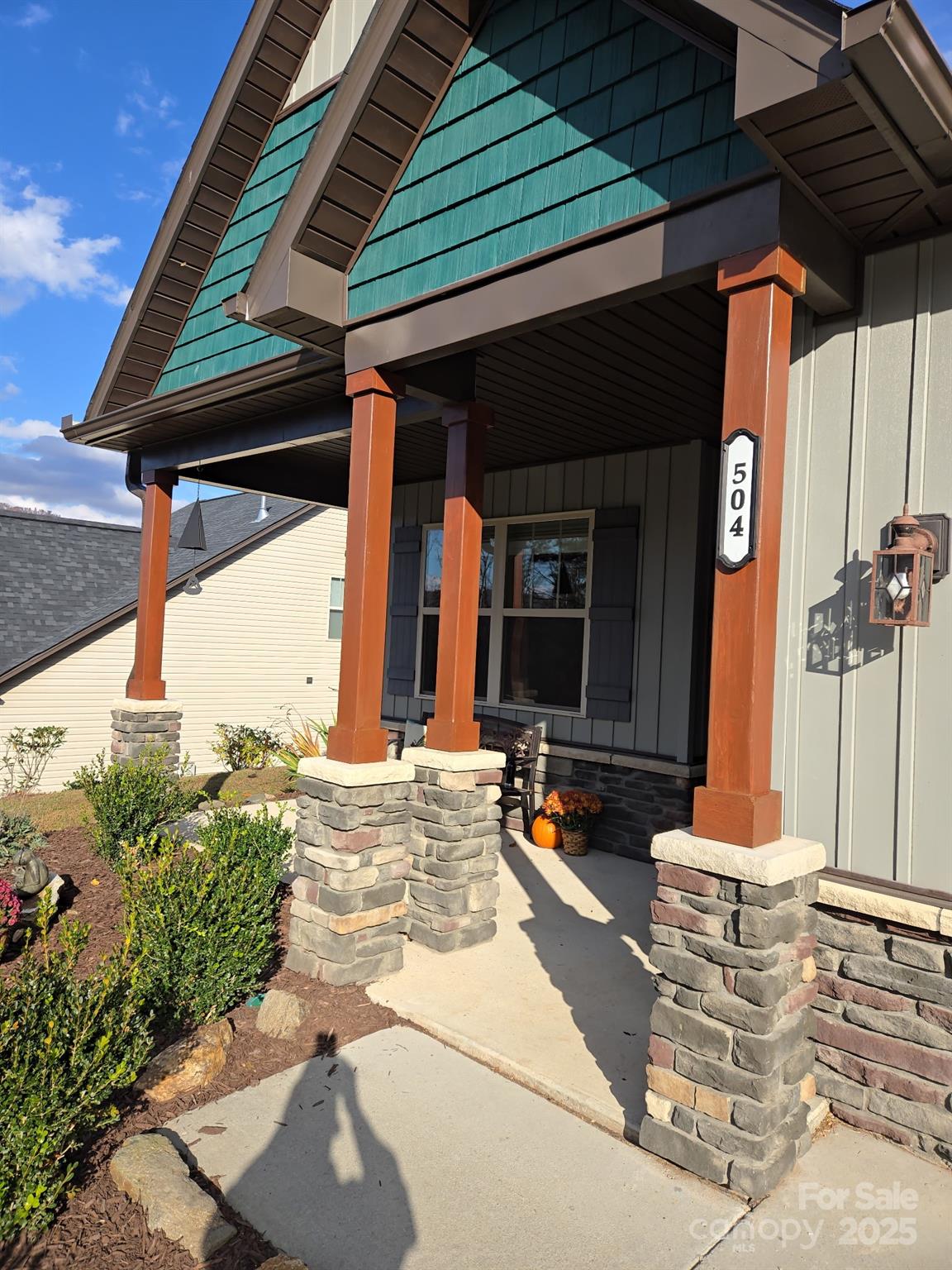 504 Rosebud Orchid Way