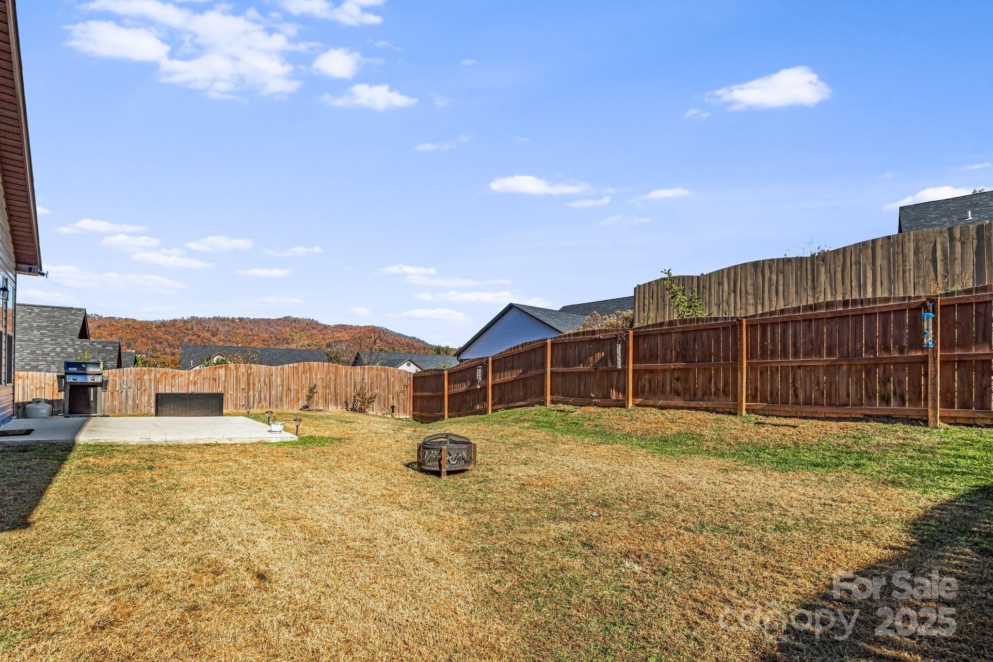 Maple Trace - Residential