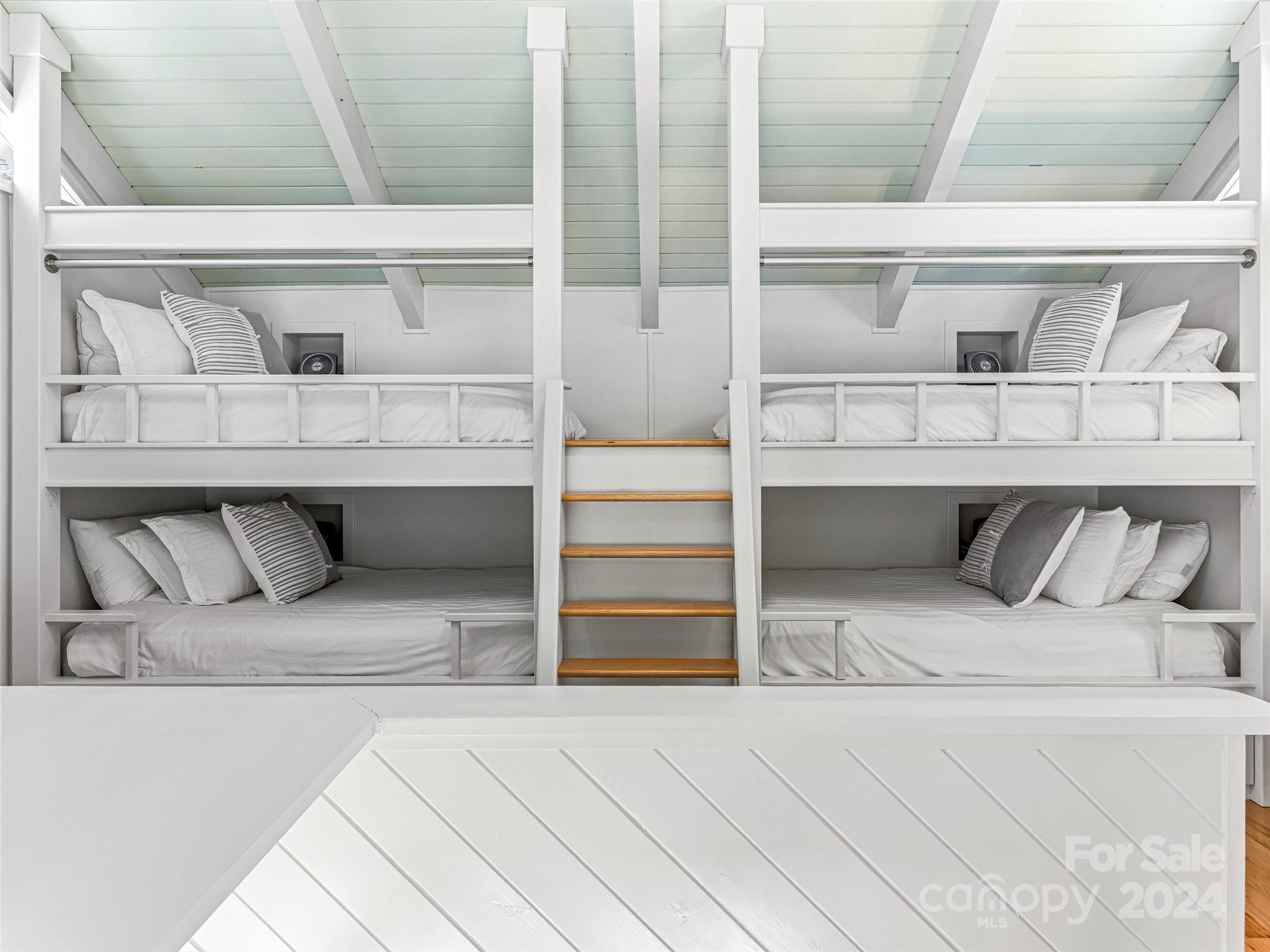 Lake Toxaway Estates - Residential