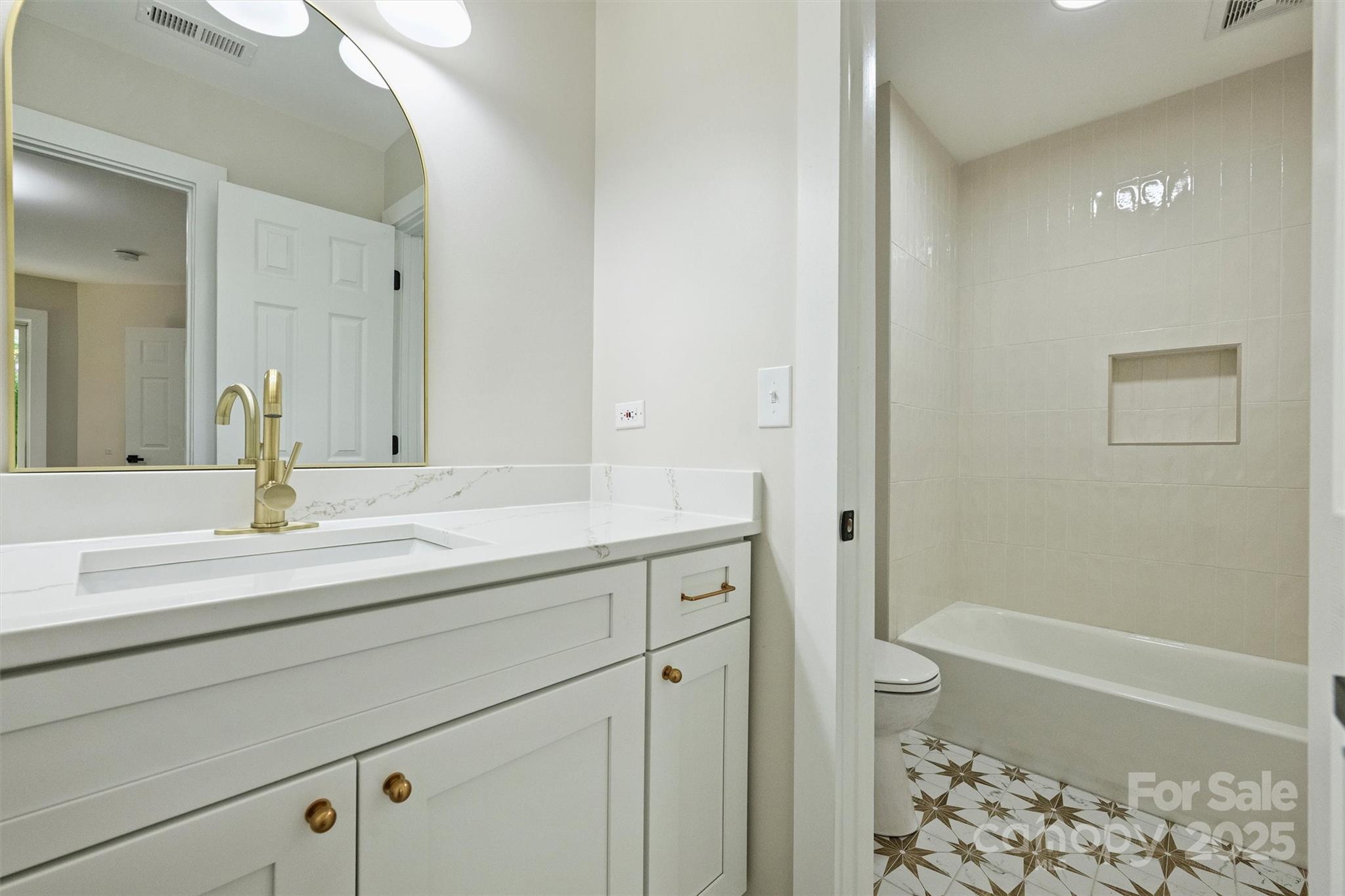 Royal Oaks - Residential