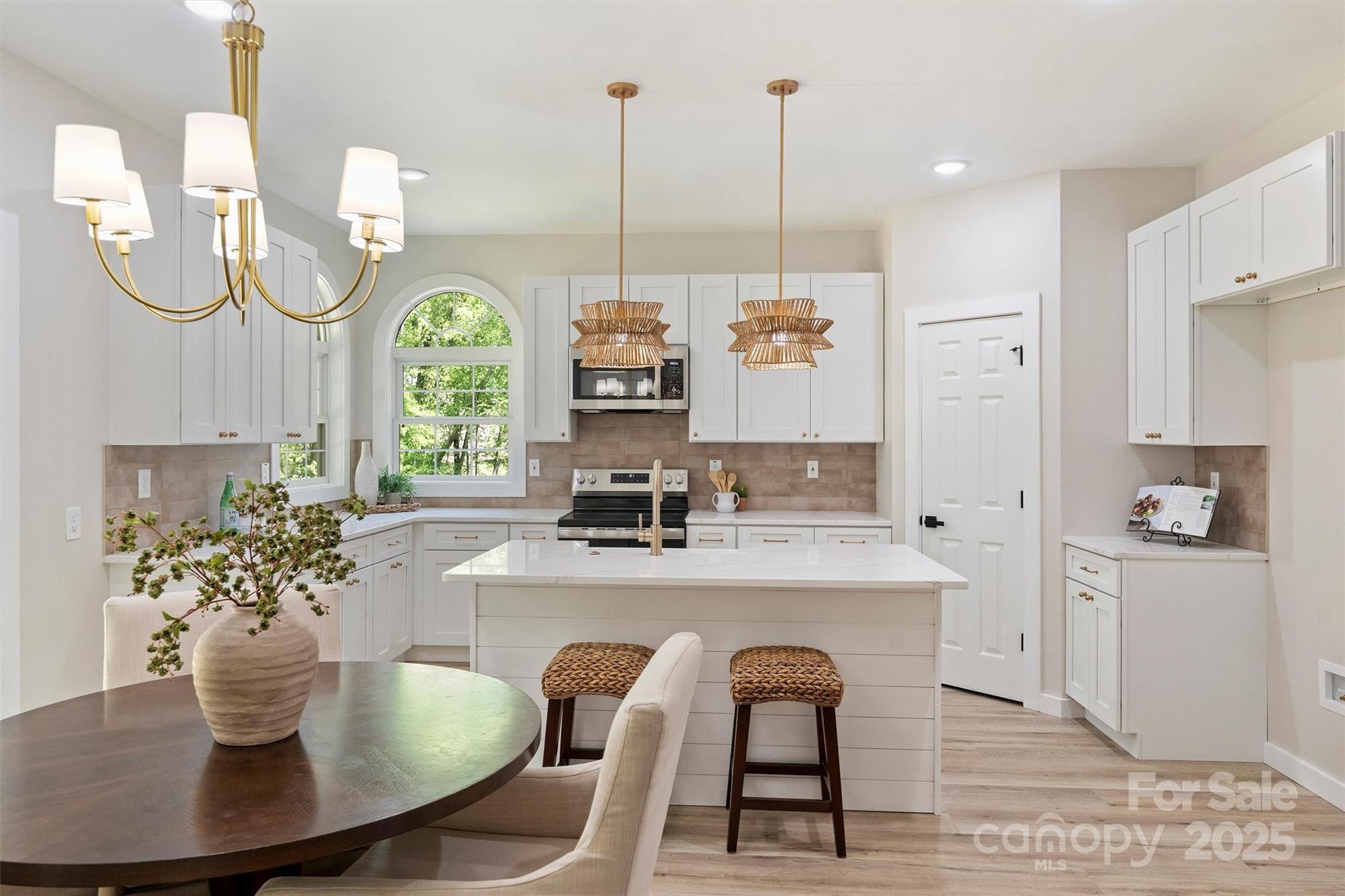 Royal Oaks - Residential