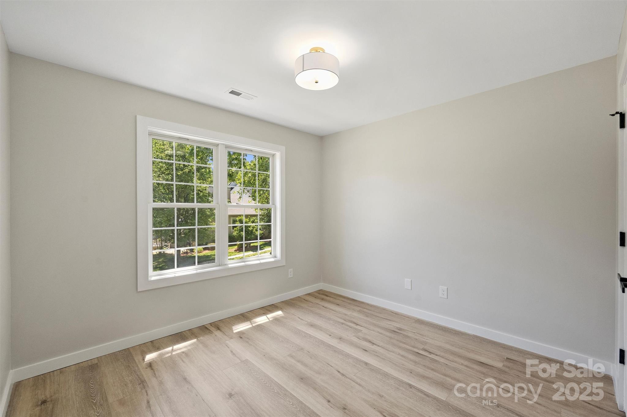 Royal Oaks - Residential