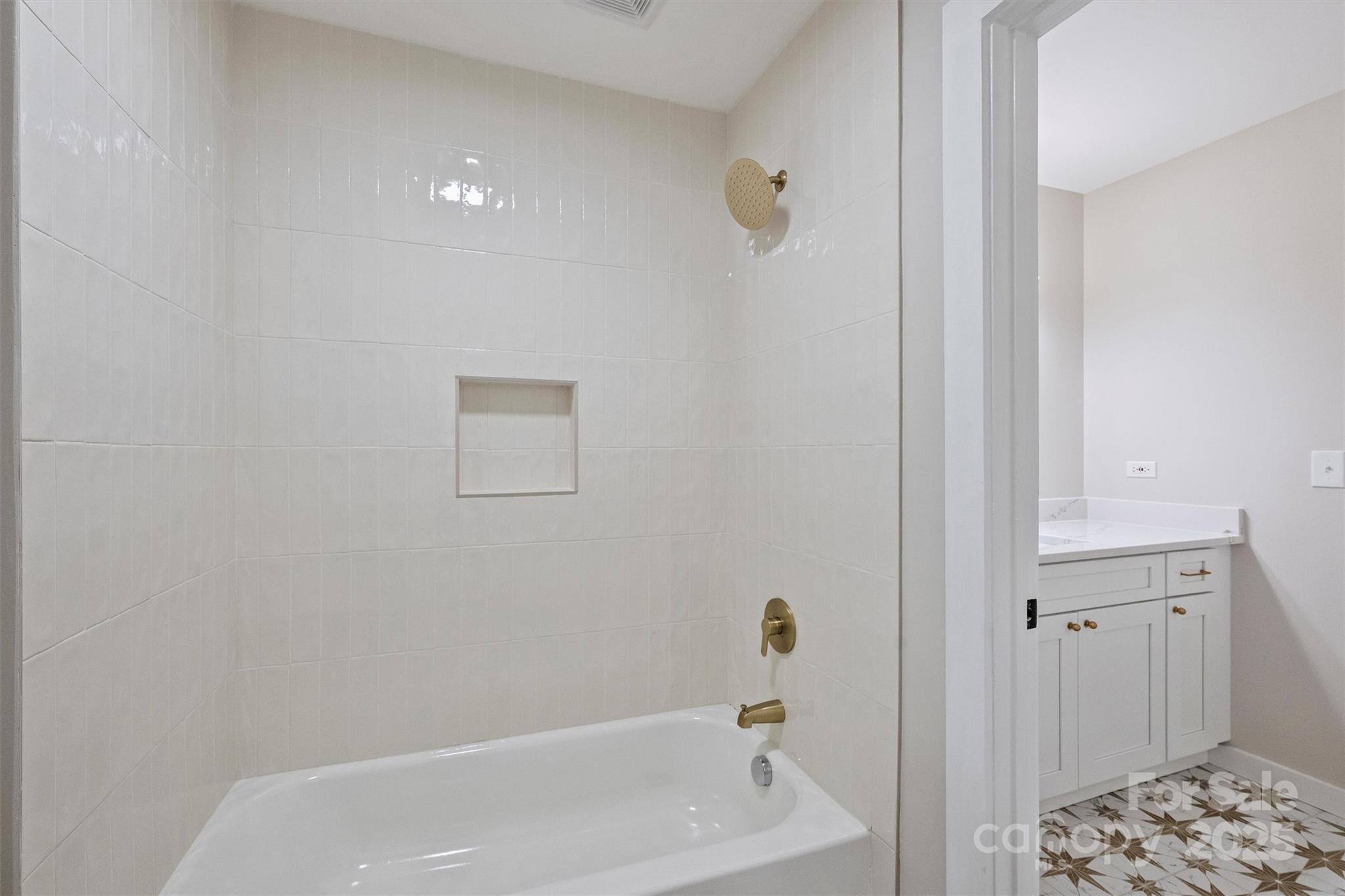 Royal Oaks - Residential