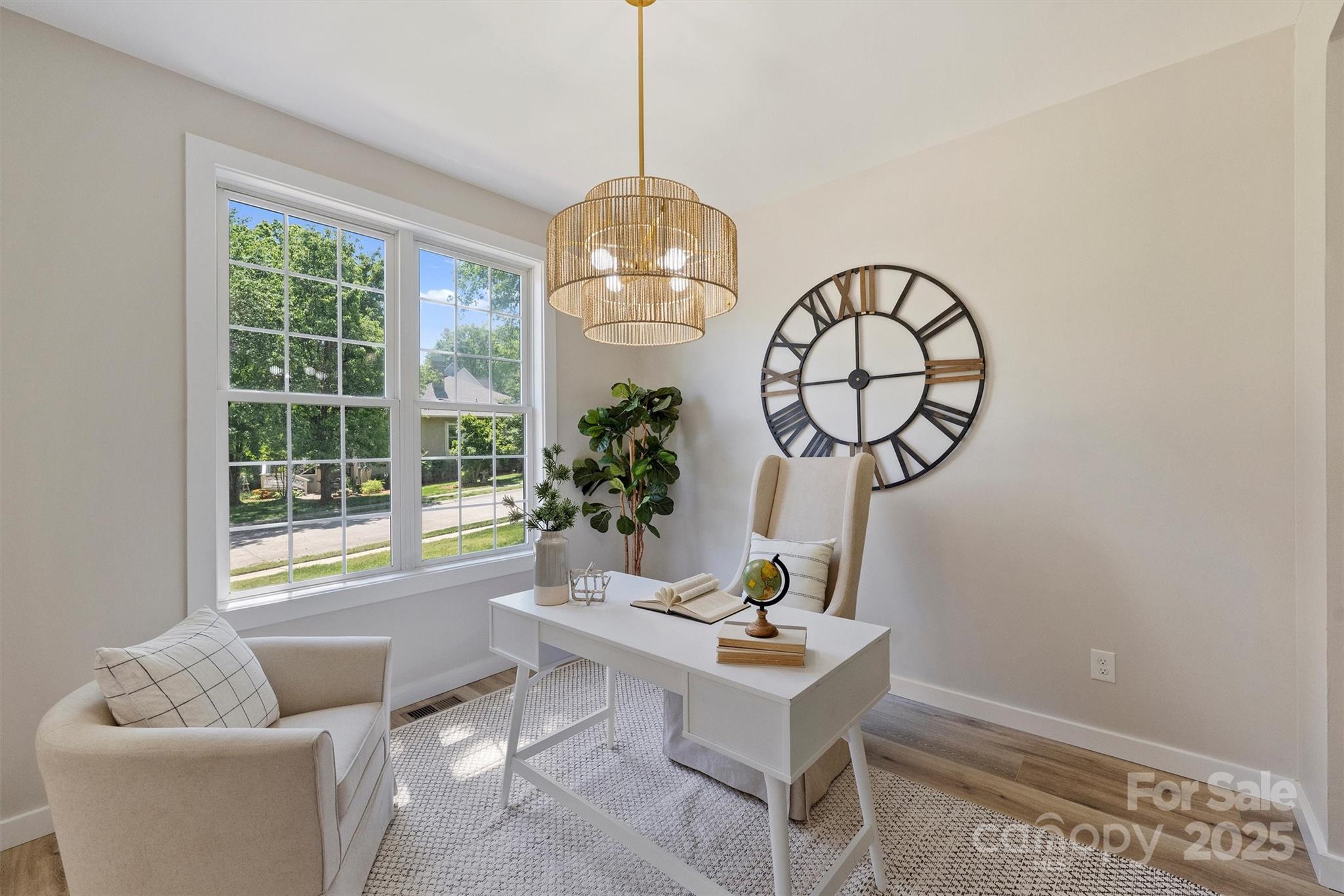 2544 Barrington Court