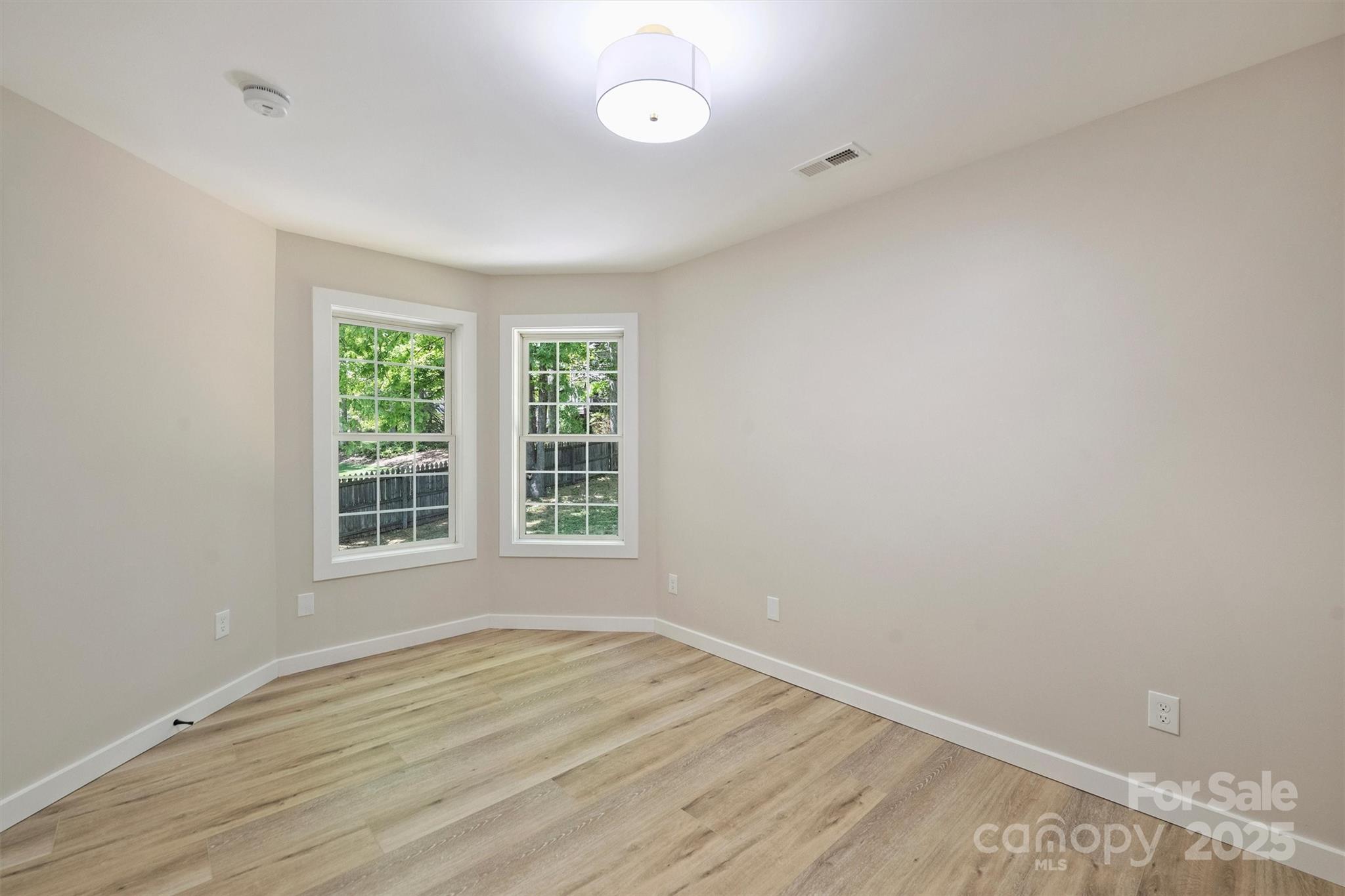 Royal Oaks - Residential