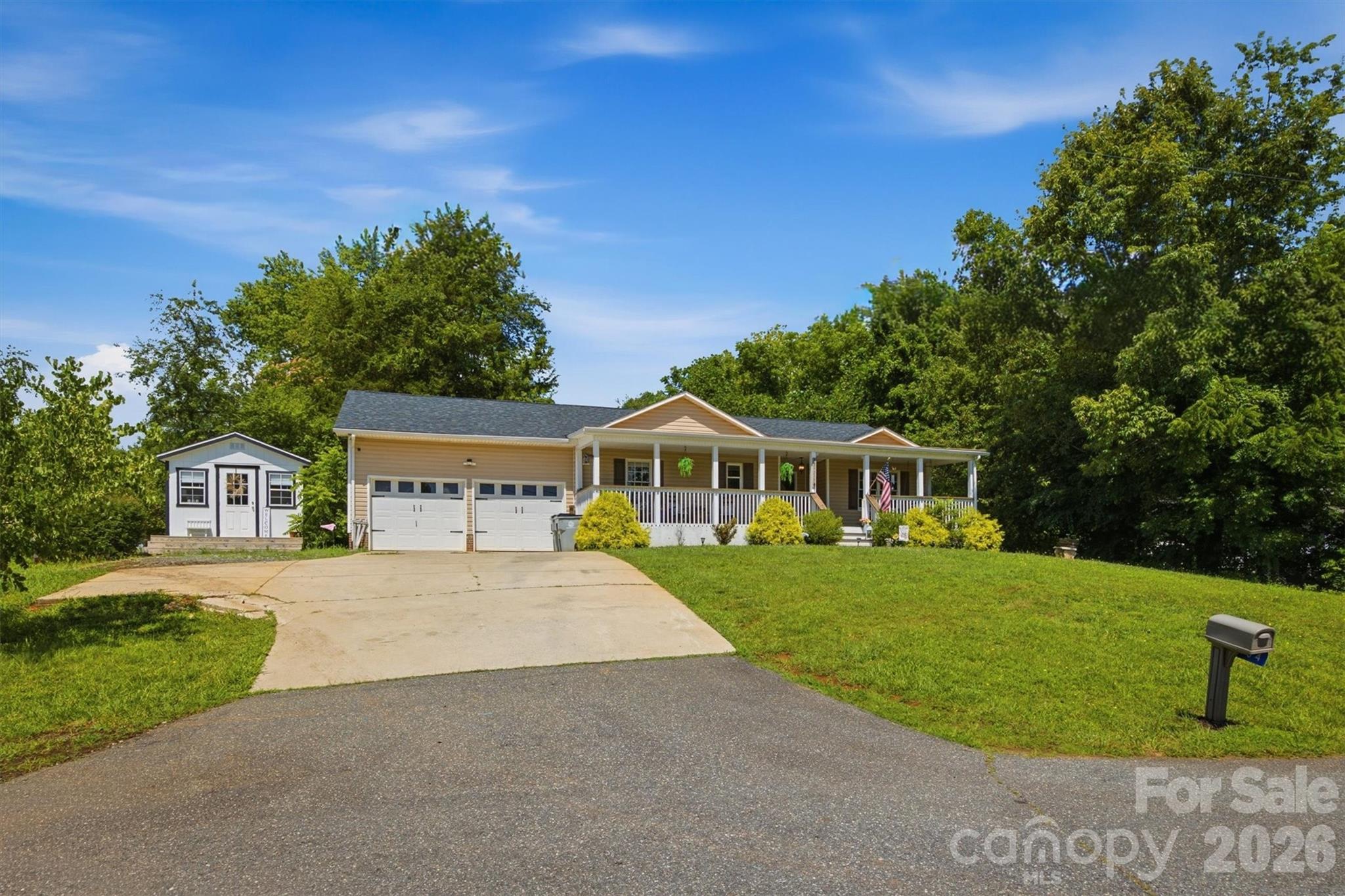 1404 Castle Court