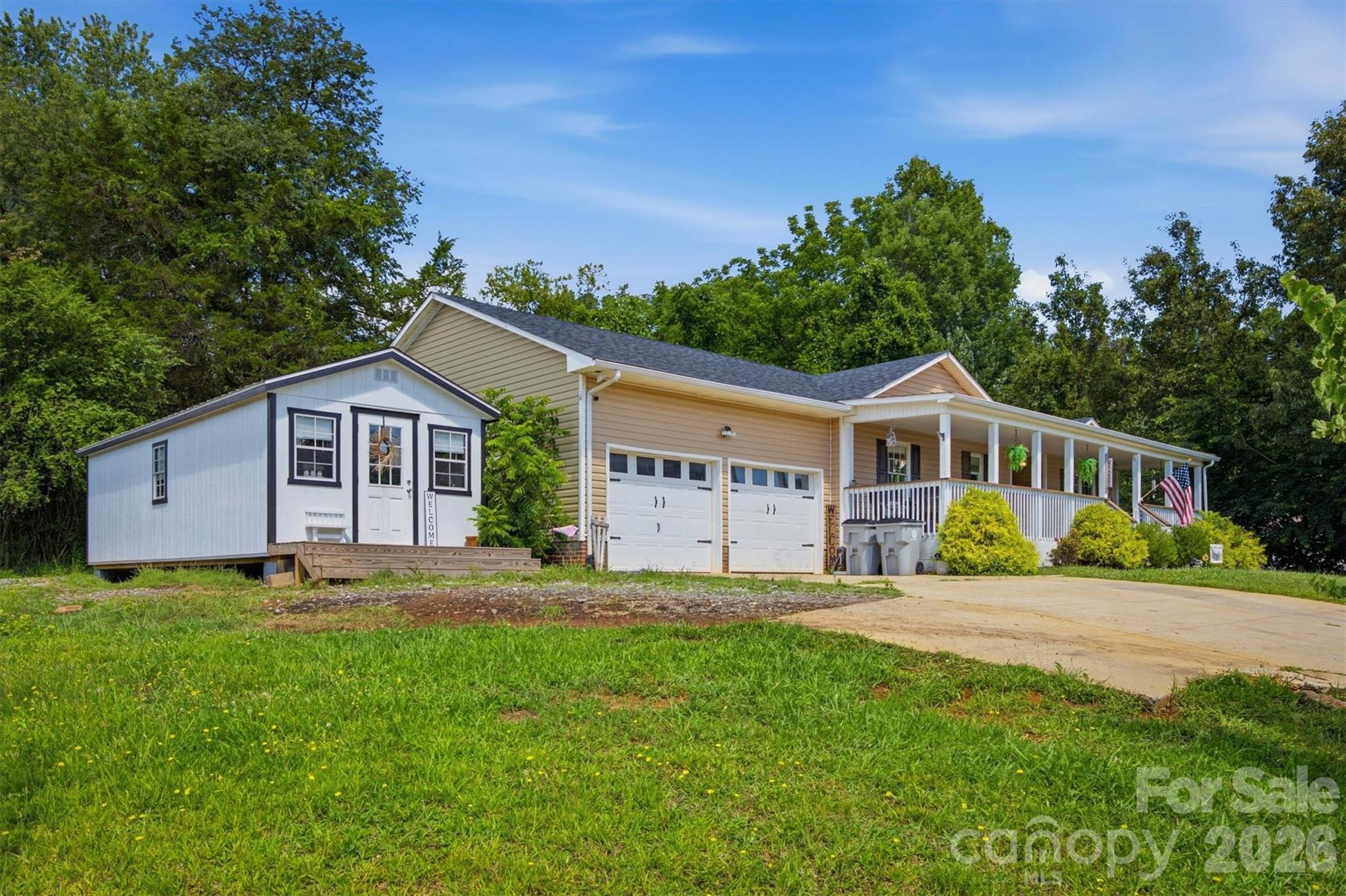 1404 Castle Court