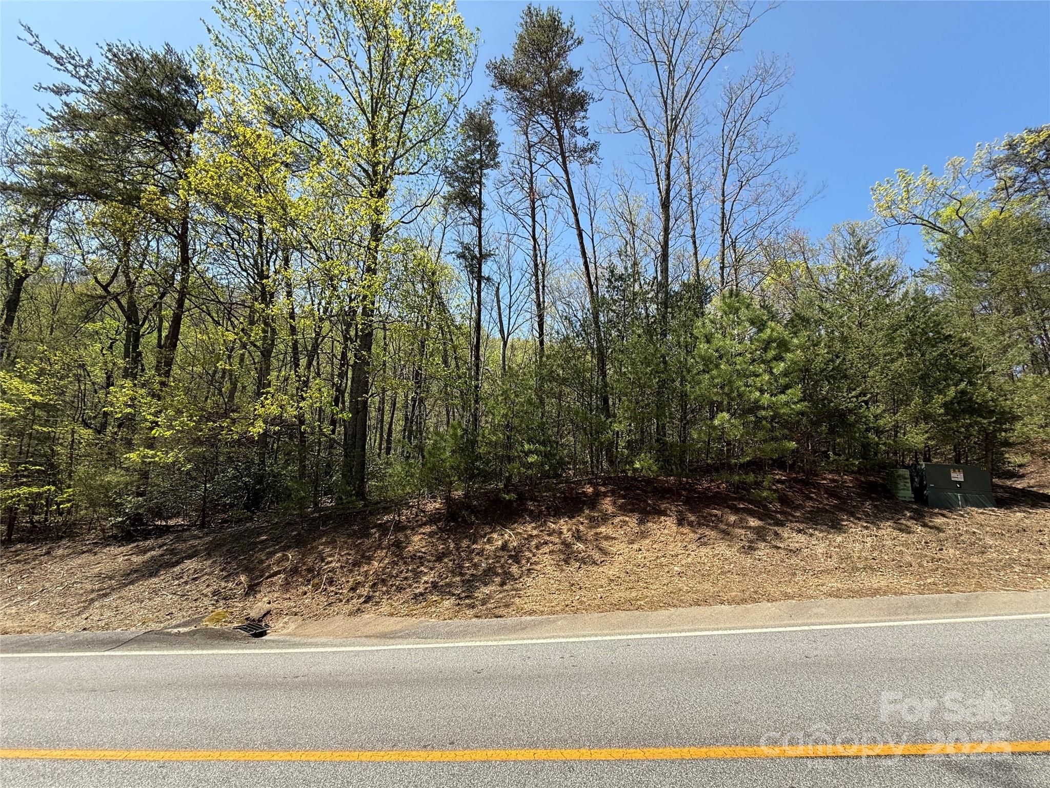 Cliffs Valley - Land