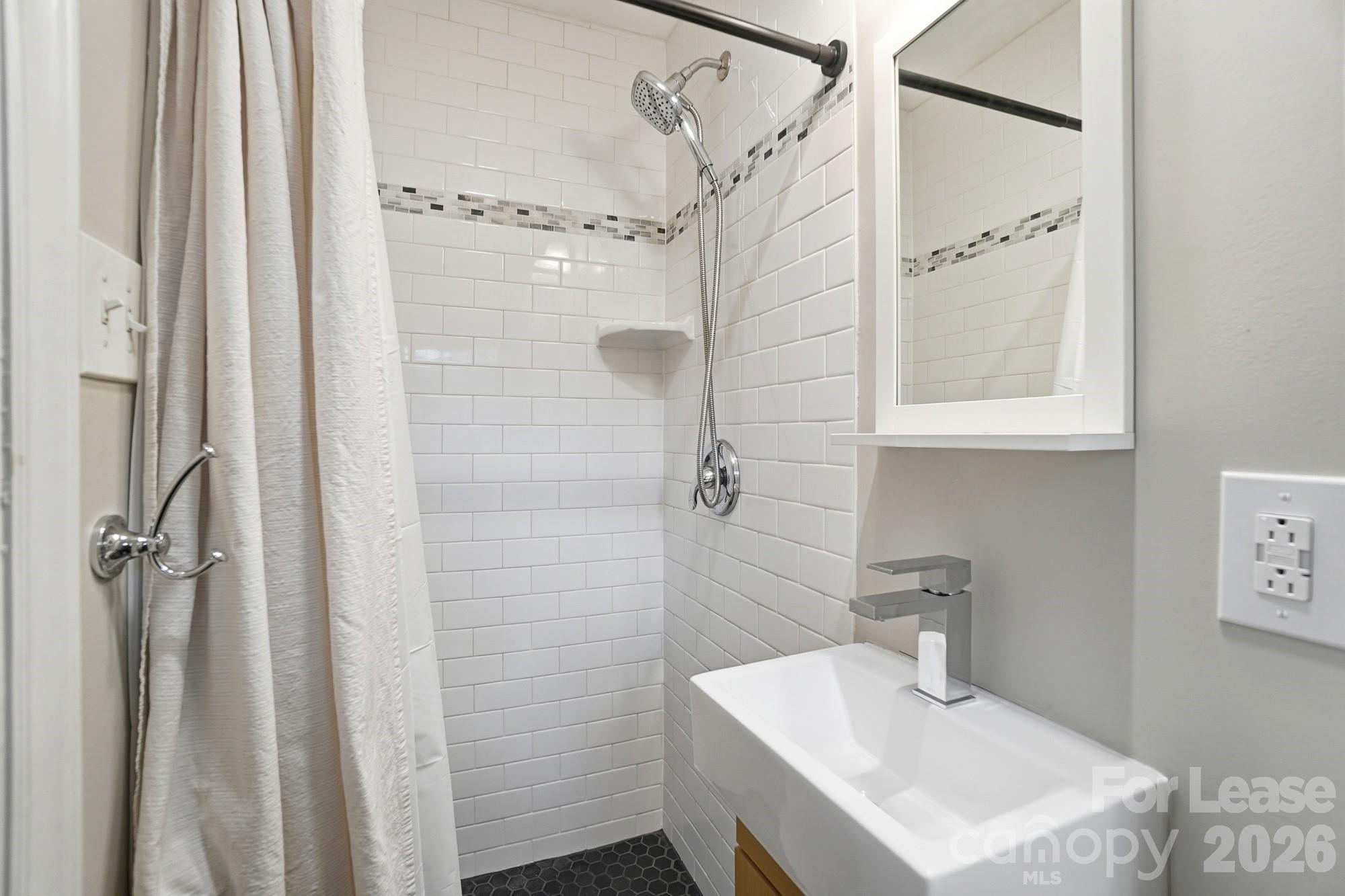 Country Club Heights - Residential Lease