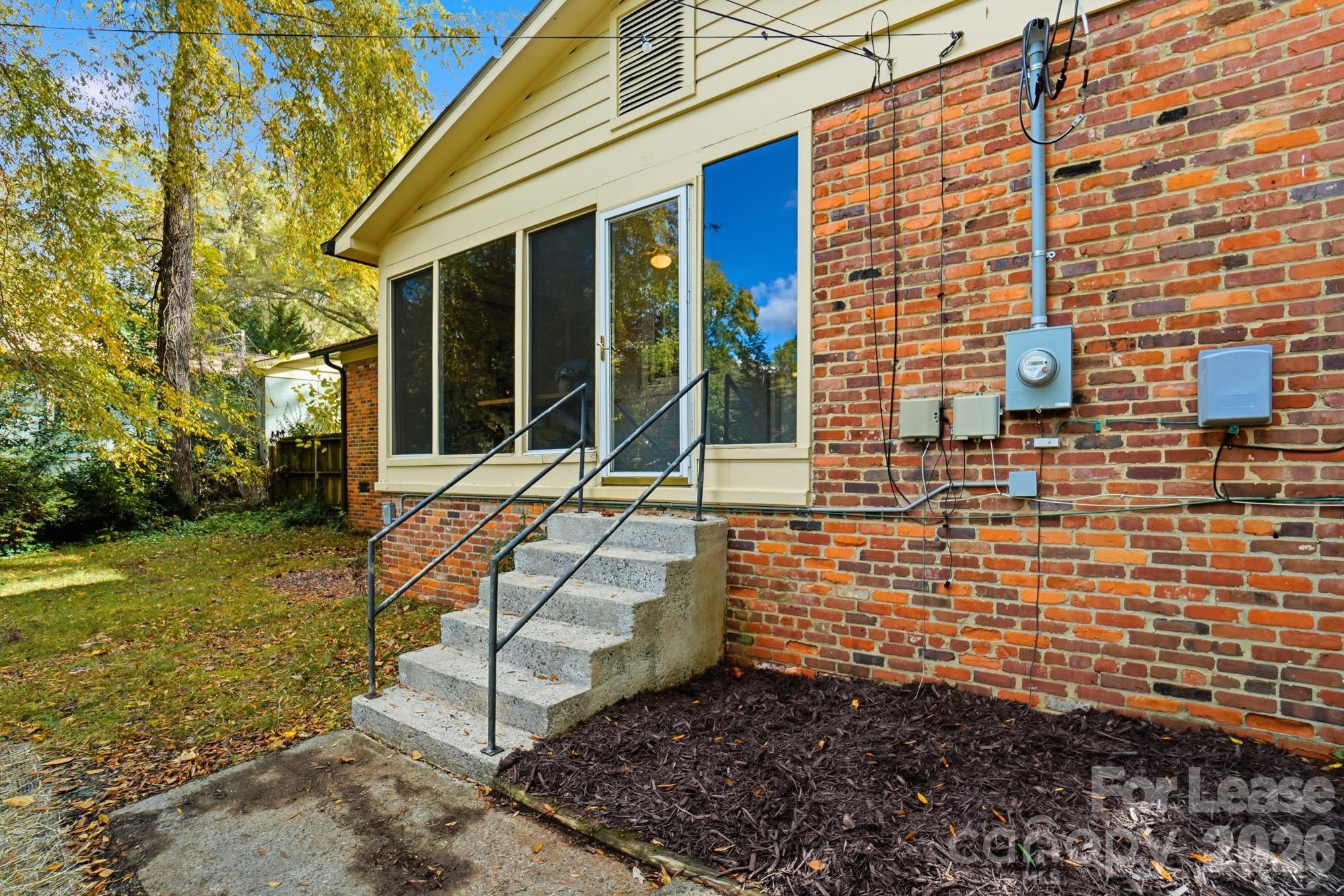 Country Club Heights - Residential Lease