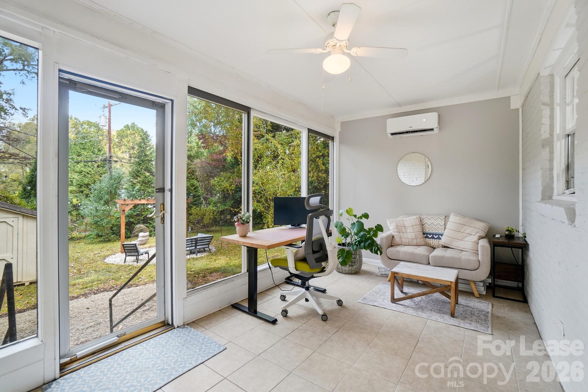 Country Club Heights - Residential Lease