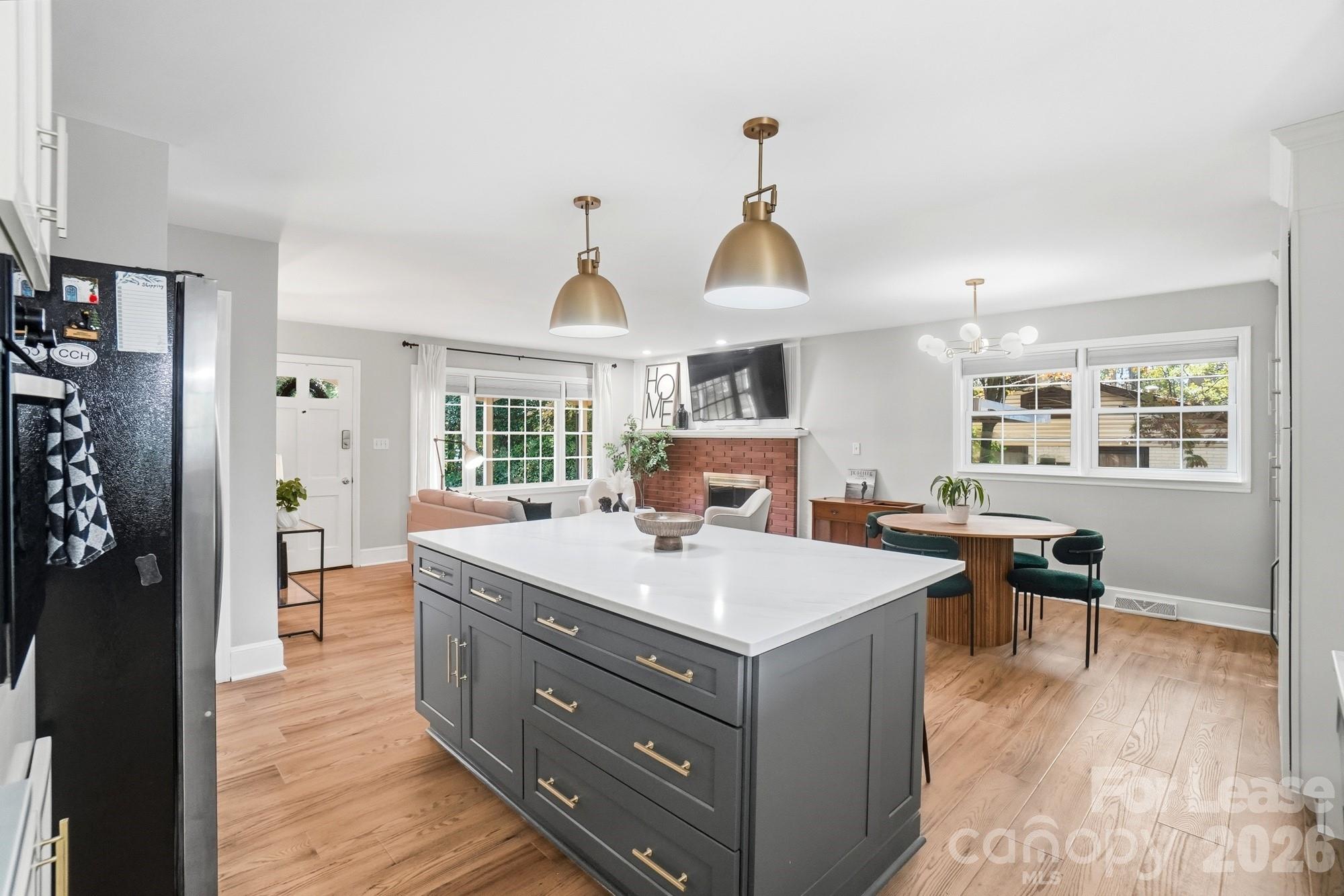 Country Club Heights - Residential Lease